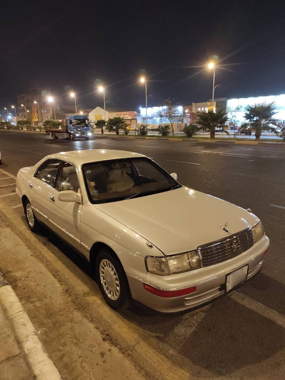 السلام عليكم
بطه متصل للبيع موديل 1992 السياره كفاله من الكص والنقل جثه والأصوليات ، تخم تاير جديد ، العنوان بصره 
السعر 53 وبيها مجال للطيبين للاستفسار ***********
