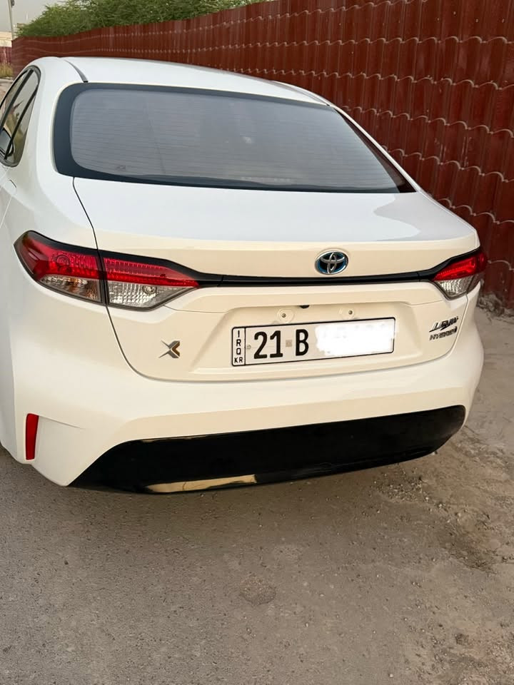 كورلا هايبرد 24 الشكل الامريكي العلامه زركه
مستخدمه بعداد 16000 
لد امامي 
ويل كب كروم 
دخول ذكي
تشغيل بصمه 
اشاره بالمري
فتحه سقف
سايد بريك بصمه +اوتو هولد 
شاشه تدعم car play
مواصفات ستيرن كامله تحديد مسار ،تثبيت سرعه
تبريد قطعتين 
سياره كلش جديده كشنات مخمل بلادي 
مكفوله كفاله عامه عدا رصعه بسيطه بالجاملغ الخلفي

السياره بسعر 153 وبيها مجال بسيط 
رقم: ‭***********‬
