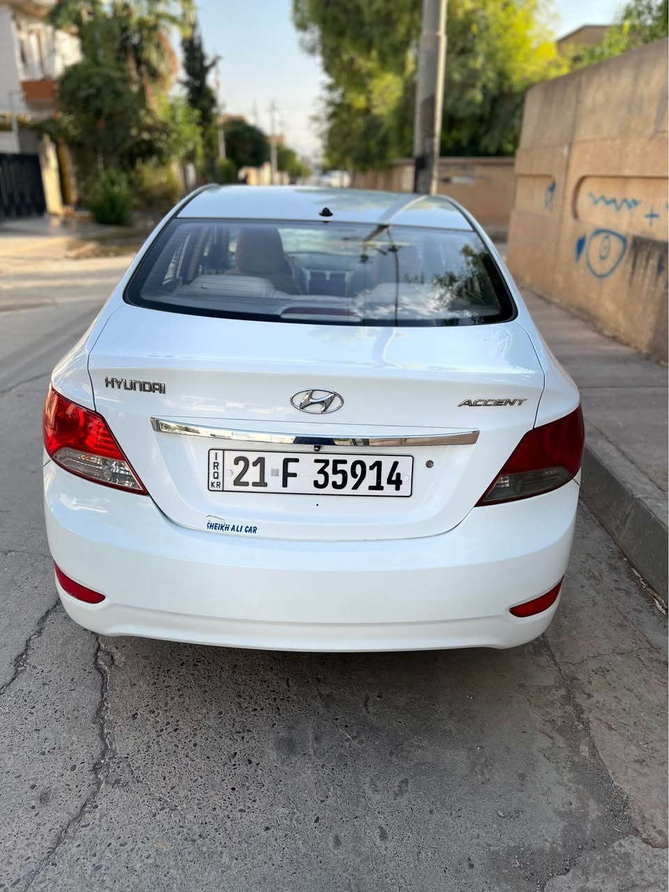 هۆندای اکسێنت بئ بۆیاخ 
فول مواسفات 
سڵاید
ناوزەرد 
سەنەوی تازەیە ڕەقەم تازەیە 
بئ بۆیاخ تەنها ٣ جئ تعدیل بچوکی هەیە پێوەی دیار نیە ماباقی بەشەرت
گێڕ و مەکینە بێ عەیب 
تەقە و رەقە بەشەرت 
لە چەمچەماڵ
***********

***********
Vip car شمشمل, السليمانية
