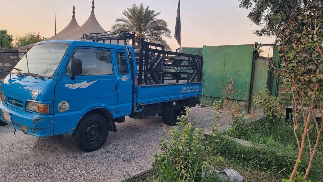 السلام عليكم
كيا بنكو للبيع موديل 96 السياره بلاديه رقم بغداد سنويه جديده 
السعر 57 وبيه مجال 
مكان السياره بغداد
التواصل ***********
