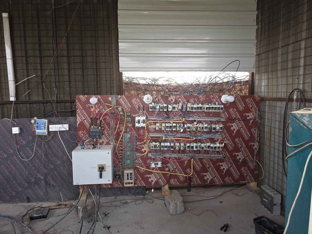 موقع مولد للبيع بابل قضاء القاسم شتاير K500 بي 12
حصة كاز k150
عدد المشتركين 680 انبير واكثر شويه 
البيع مستعجل 
العنوان القاسم ابو الهيمه
التواصل ***********
