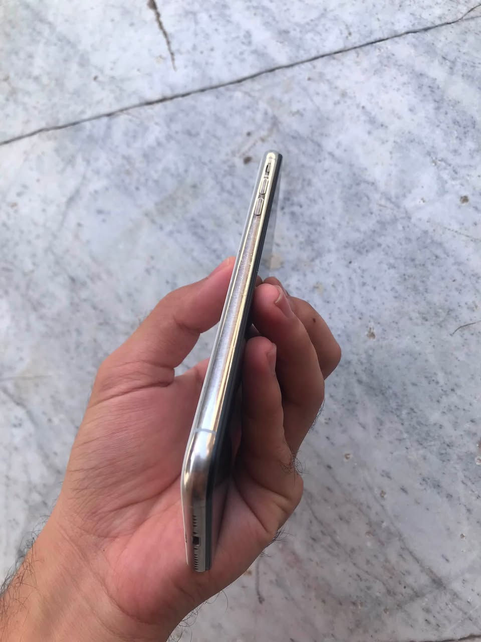 ايفون اكس ماكس للبيع ومراوس بايفون ذاكره ٢٥٦ مبدل بس بطاريه ١٠٠ شحن يوم كامل كلشي شغال مكاني قرنه ***********
