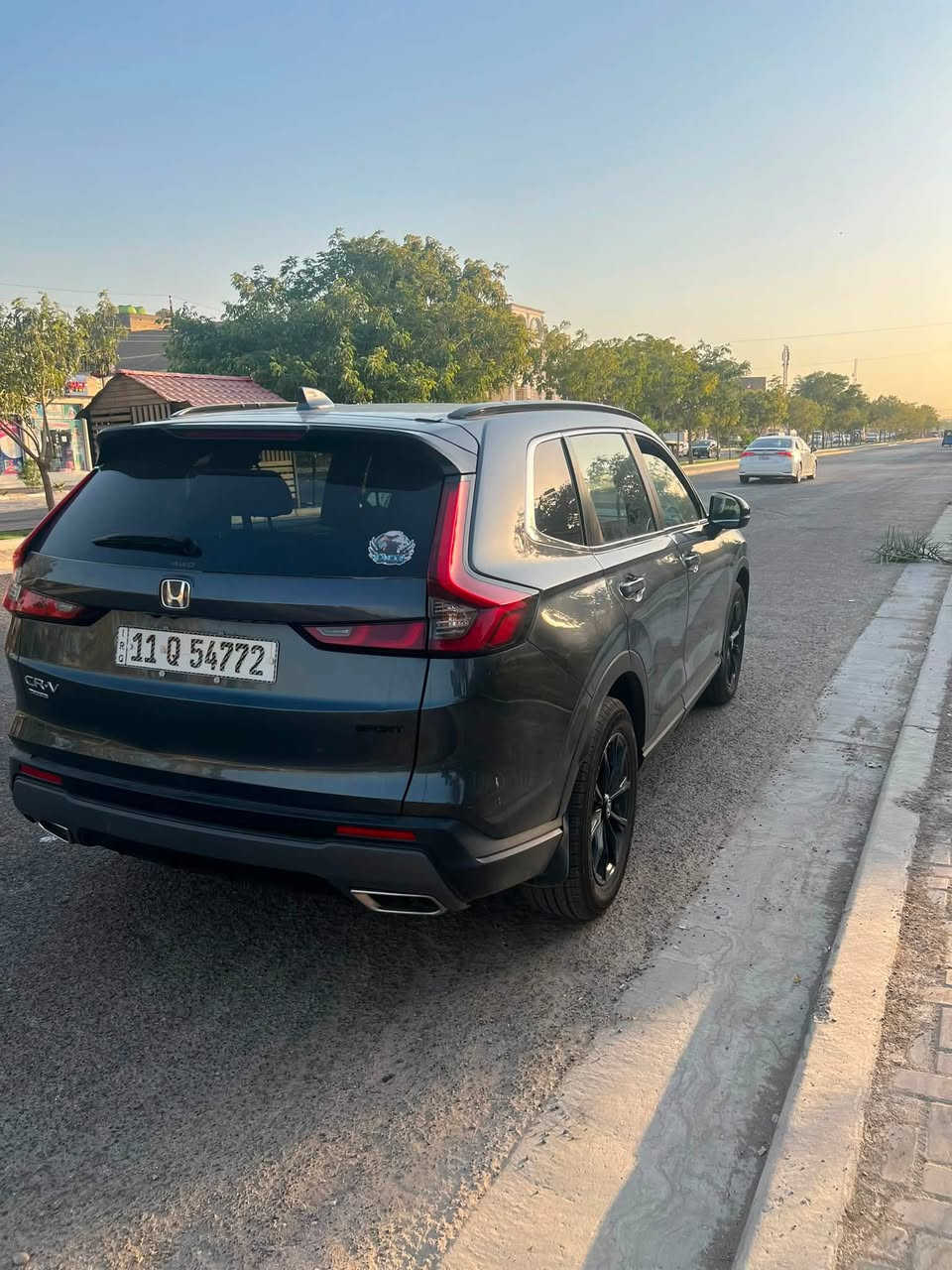 السلام عليكم
للبيع هوندا crv هايبرد سبورت

2023 رقم بغداد الدولي

ماشيه 38الف فقط

السياره جاهزه وكامله على اخر شي

مواصفات سياره

فتحه 

شاشه

تبريد قطعتين 

تدفئة كشنات

رادار وقياده ذاتيه

شفتات 

بصمة ابواب وتشغيل 

وباقي المواصفات المعروفه

صور الحادث والسونار مرفقه بالمنشور 

السعر 165وبيها مجال 

مكاني بغداد حي الجهاد

الرقم ***********

مكلف بالنشر شراي اتصل وبيك خير وتدلل
