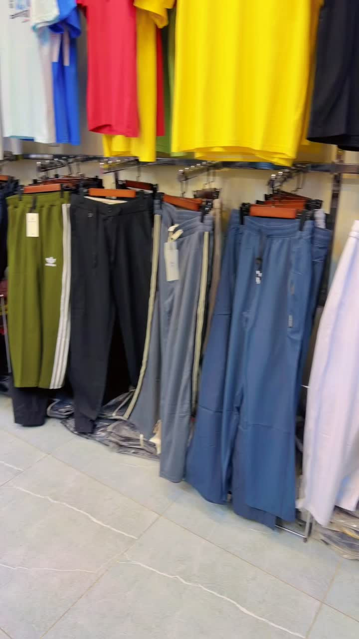 ملابس • للبيع