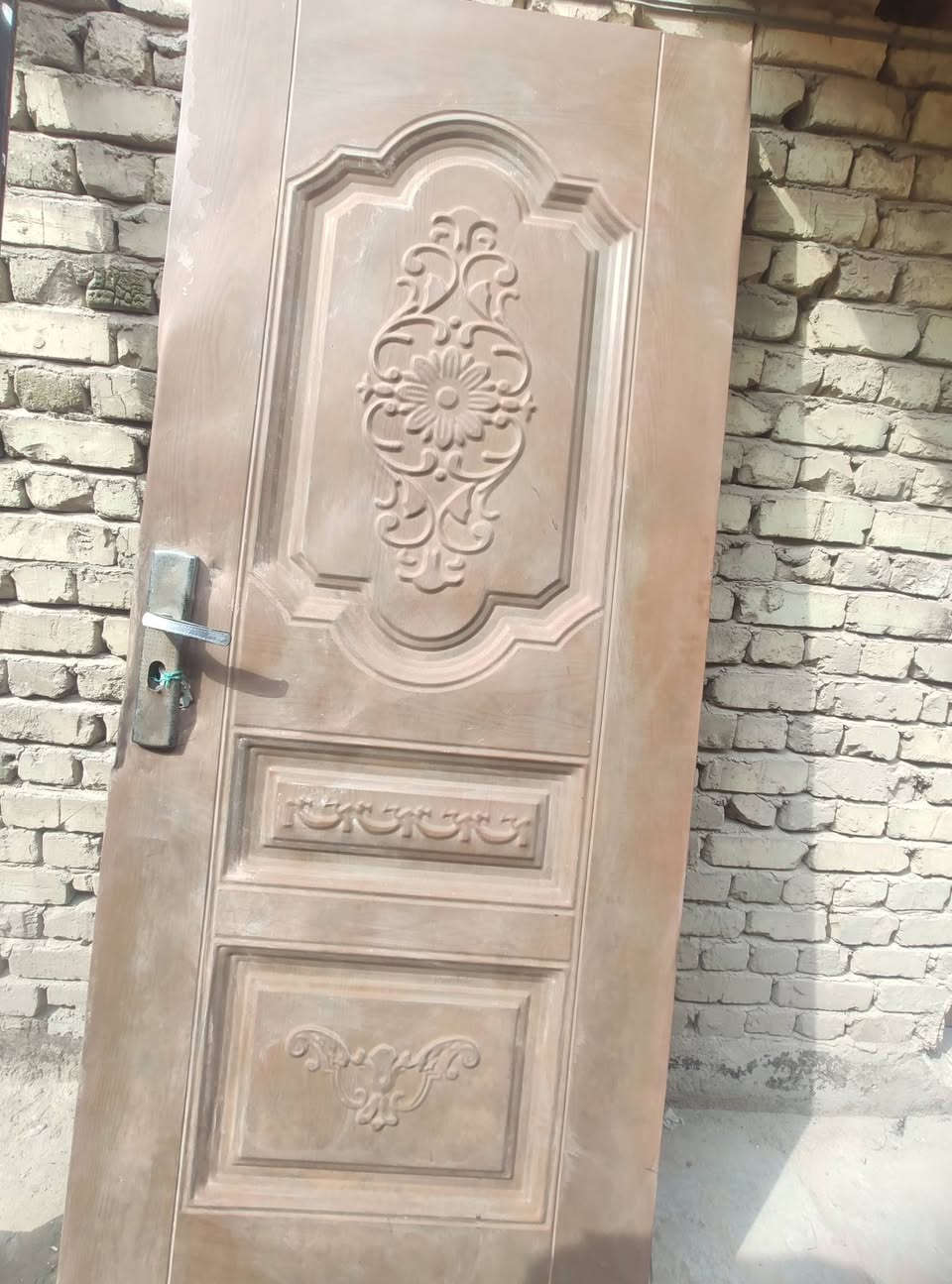 باب حديد • مستعمل • ٨٥×١٩٥سم