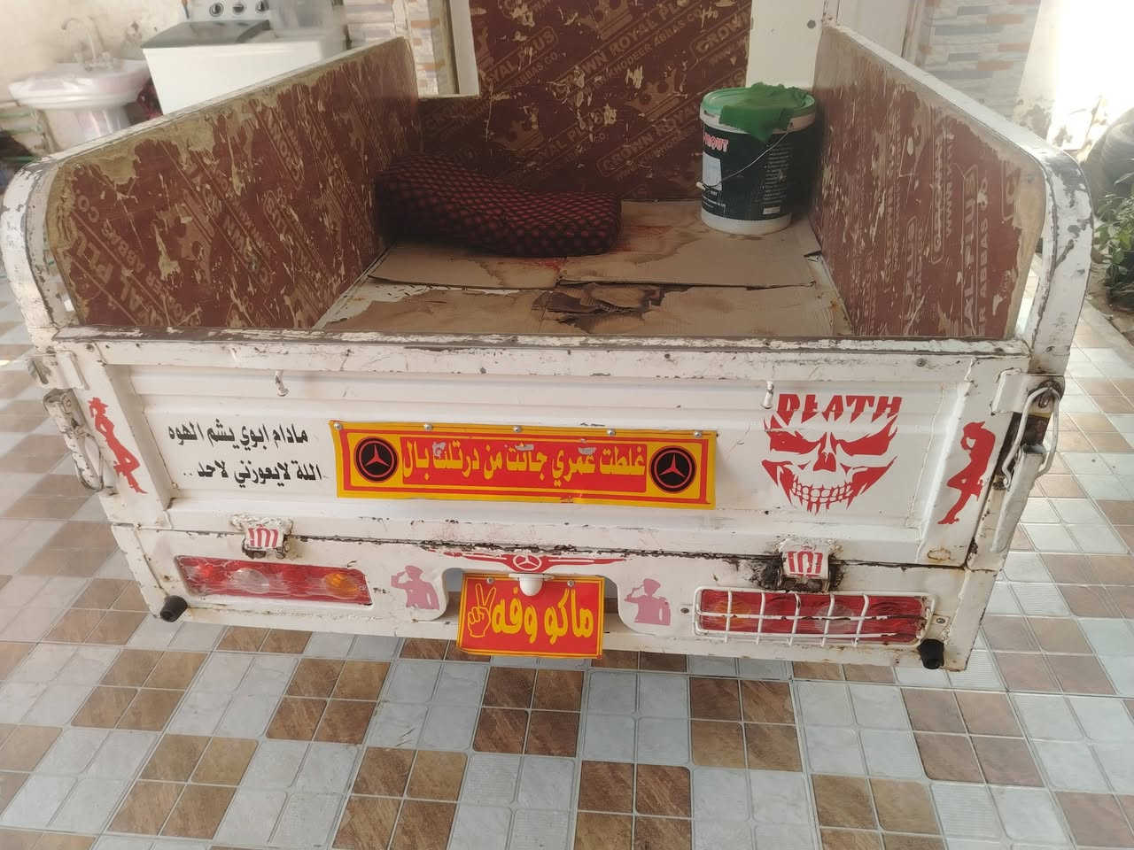 السلام عليكم ستوته للبيع مديل 2021 اوراق اصولي وكيل محرك بس ولفات كهربائيات كله  شغاله تايرات جدد دبلات كدام جدد جاهزه من كلشي ترايك وين ماتريد  سعر خاص مكاني شطره وهذه رقمي ***********

