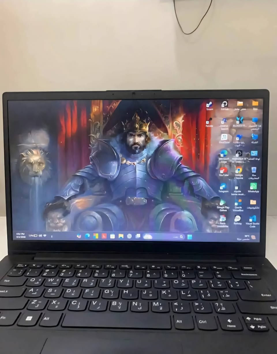LENOVO 
CPU: Ryzen 5 5600U  معالج قوي 
يعادل جيل 12

مناسب للالعاب والبرامج الهندسيه 

RAM: 8 GB DDR4

HARD: 256 GB SSD

GPU: Graphics. Integrated

AMD Radeon 4 GB

SCREEN: 14" HD

COLOR: BLACK
نظافه عاليه 95% 

لاستفسار واتساب ***********
