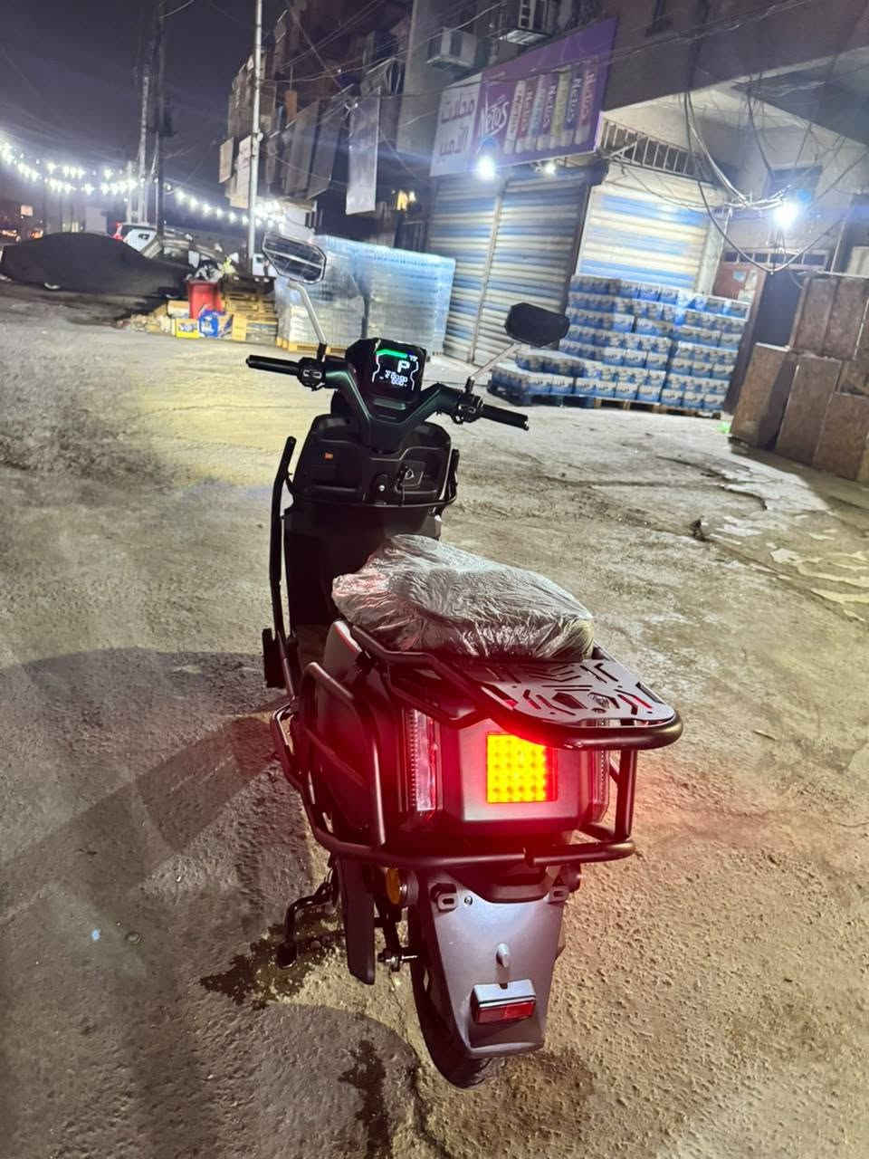 سلام عليگم : مستعجل عله بيعة
دراجه شحن جديدة بل جيس ليثيوم🏍️ شلعة ومعدل تمشي 130kmوقابل للزيادة! 
١. لايت زنون ثلجي🌅 . 
2. شاشة تاب حديث🛸 .
٣. مثبت سرعه 🆘.
٤. مدرعة كامله خفيفة.
٥. البطارية ليثيوم ايون🔋 40AH.
٦. تايرات شركة 💯.
٧. 2سويجات. 2بصمات. 
٨. نضام تشغيل عن بعد. 
٩. نضام سريقة ملف يقفل🚨. 
سعر الدراجه ( مليون و200) 
الاستفسار*:***********
الموقع البنوك قرب مركز القدس 📍.
