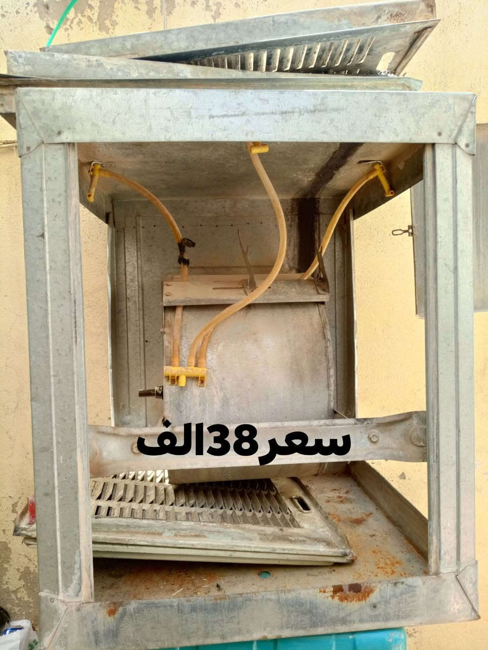 مبرد عداد 2 وحد شماليه حجم اثنين ونص كشر
 والثانيه حجم واحد ونص 
والماطور حجم اثنين ونص شغال مكاني جانب الايمن
***********رقم
