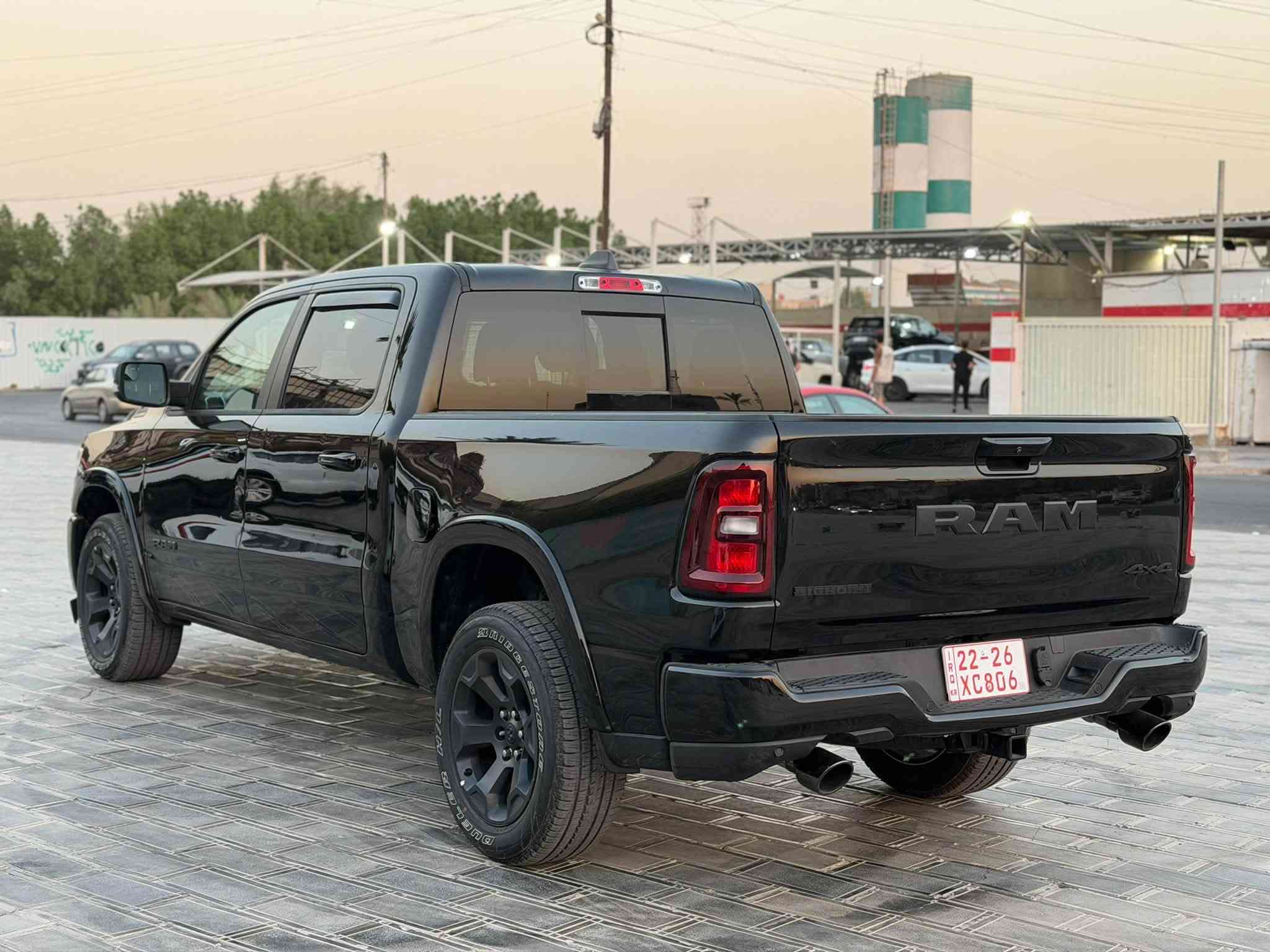 ياالله

السلام عليكم دوج رام 2026 بك هورن  وارد امريكي 

2026 RAM 1500, BIG HORN/LONE STAR 3.0 V6

رقم اربيل كاتي 

حجم المكينه : 3.0 V6  

المسافة المقطوعه : 285 ميل بعدها زيرو

الضرر : باب خلفي يسرا مبدل نفس الون وصبغ بالدوسه  موضح بالصور بجم كبس 

الايرباك : سليم مطاك ولا ايرباك   

#مواصفات

1.شاشه كبيره

2.بصمه

3.تشغيل عن بعد

4.كامرا

5.ويل كب

6.حساسات امامي خلفي

7.هيترات بالكشنات

8.رادارات 360

9.كشنات كهرباء

10.لايتات لد + زنون

11.كشافات 

12.اشاير بالمري

13.فور ويل 4x4

14.اتو ستوب

#السعر : الطلب في التعليقات سيأتي إليك مباشرة 

تفاصيل اكثر هذا رقمي *********** تحياتي

مكاني بغداد حي الجامعه
