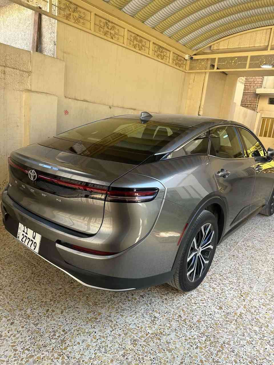 تويوتا كراون 2023 هايبرد وارد امريكي كلين
ماشيه ٥٠ الف 
***********
