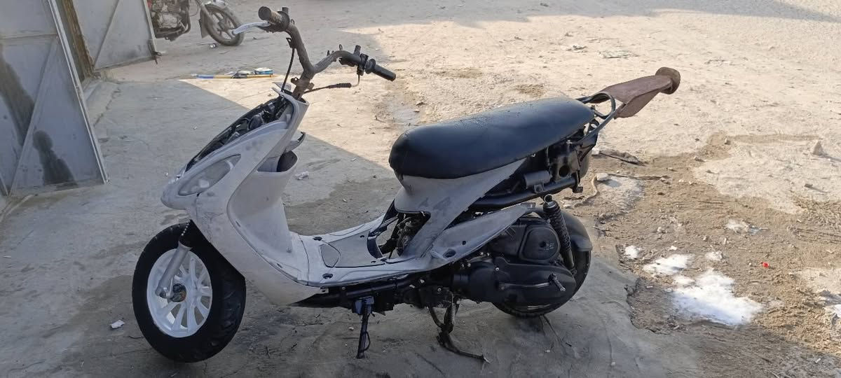 سلام عليكم دراجه ماكس منغولي البيع بلاديه مفتوحه دراجه فول ملاح كفرات كله موجوده مكان سوق شيوخ العكيكه يم صيطره *********** المريضه يطلع كبل مو بس يريد يسولف
