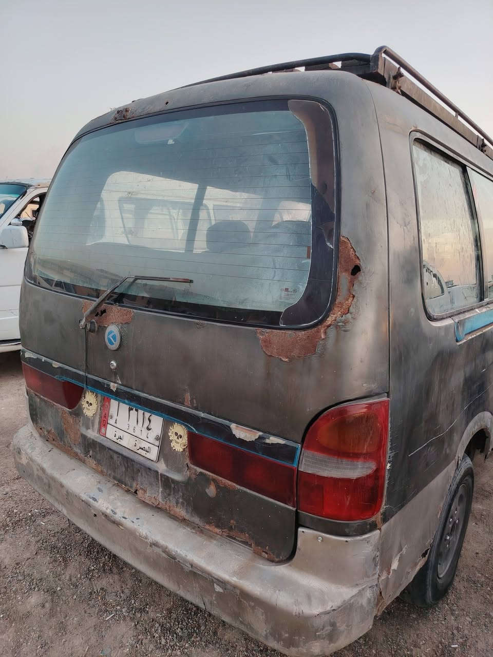 سلام عليكم، بريجو مديل ٢٠٠٥ سنويه ل٢٧ راعي موجود وتحويل محرك توه مجفت مضبوط كير اكسن ولبدي شوف لعين مال تعمير، السعر ٢٤ العنوان بصره ابي الخصيب ***********,
