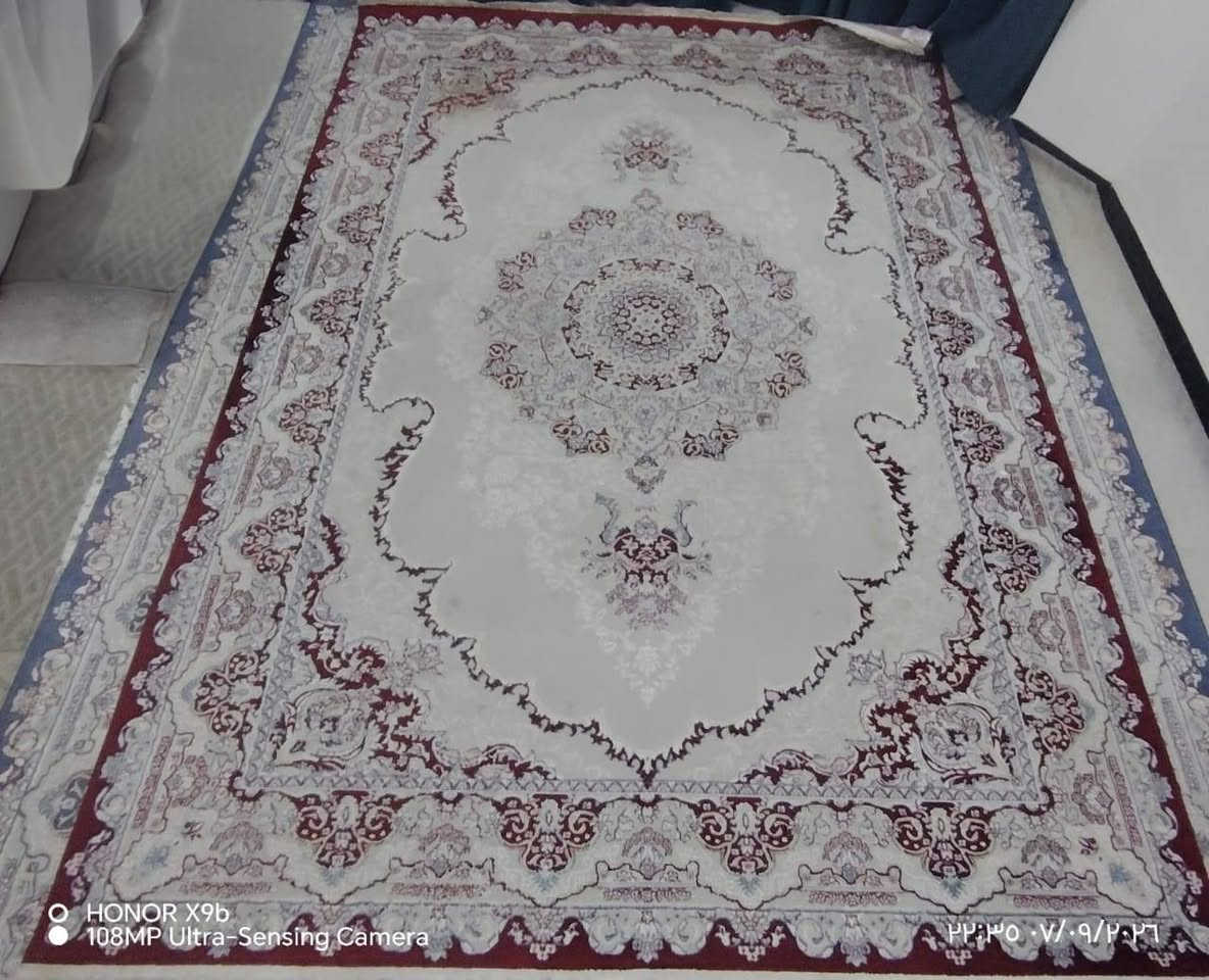 لا توجد تفاصيل

نص مكتوب في الصور:
- سجادات ويه كاربد ويه محمده او بنكه مجاني وياهن السعر ٣٠٠ الف او بيهن مجال المكان البويات التواصل ***********
- HONOR X9b
- 108MP Ultra-Sensing Camera
- ۲۲:۳۵ ۰۷/۰۹/۲۰۲۶