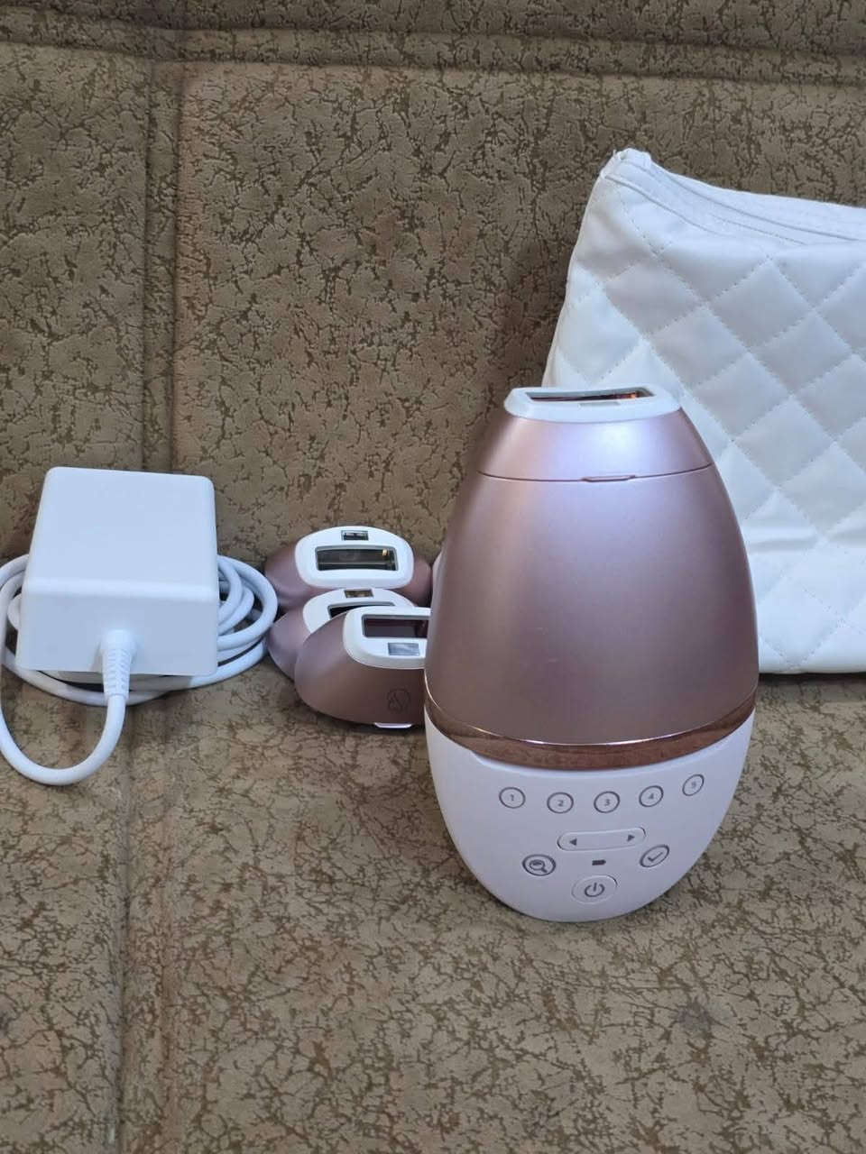 جهاز ليزر فلبس الاصلي اصدار ١١
السعر ٧٠٠ الف 
***********
