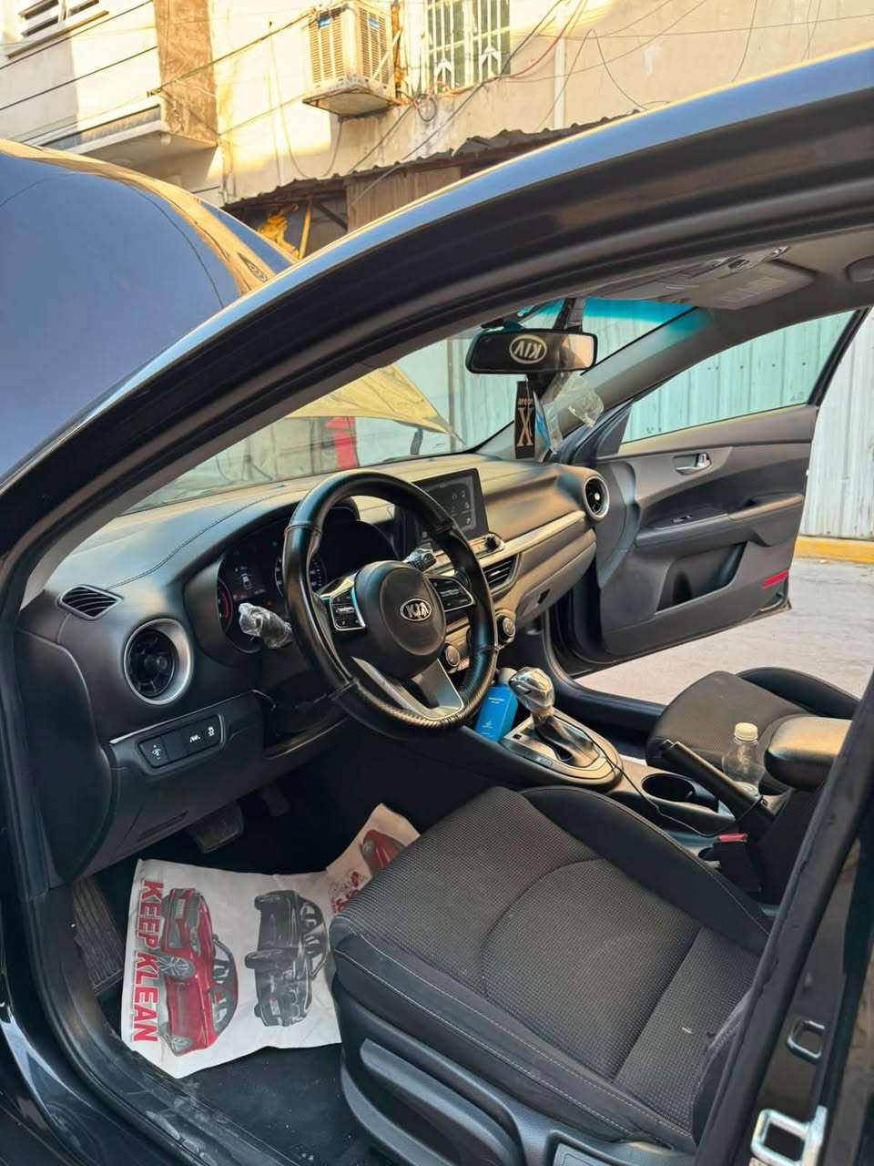 السلام عليكم فورتي وارد امريكي
 موديل ٢٠٢١ 
رقم اربيل باسمي سنويه
سياره حلوه ونضيفه ماشيه ٦٩ mi 
حادثها مثل ماموضح بالصوره بامريكا فقط دعاميه اماميه وبلعراق حادث خلفي 
مكان السياره مدينه الصدر الاورفلي 
مكينه 2000 دوش ناعمه واي نقص بابيها 
كيرها محور من CVT الى AT وبضمان لمده سنه 
من حورت الكير السياره خير من الله اي خلل مابيها تحوير مضمون
تبريد منضومه كامله مبدل ثلج وخير من الله 
منضومه لايت زنون
بيها سونار
السعر 121
مرفق سونار بالمنشور
رقم الهاتف ***********

