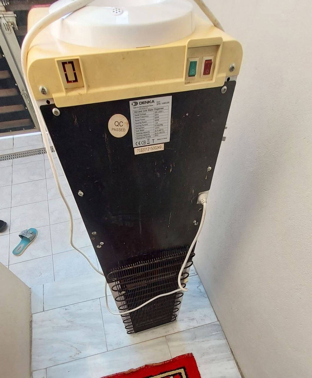 براد ماء   دنكا حار بارد
جديد غير مستخدم طك كارتون على فحص
شرط مي مالته ثلج خلال عشر دقايق 
السعر 125 ألف 

بغداد الحرية 
***********
