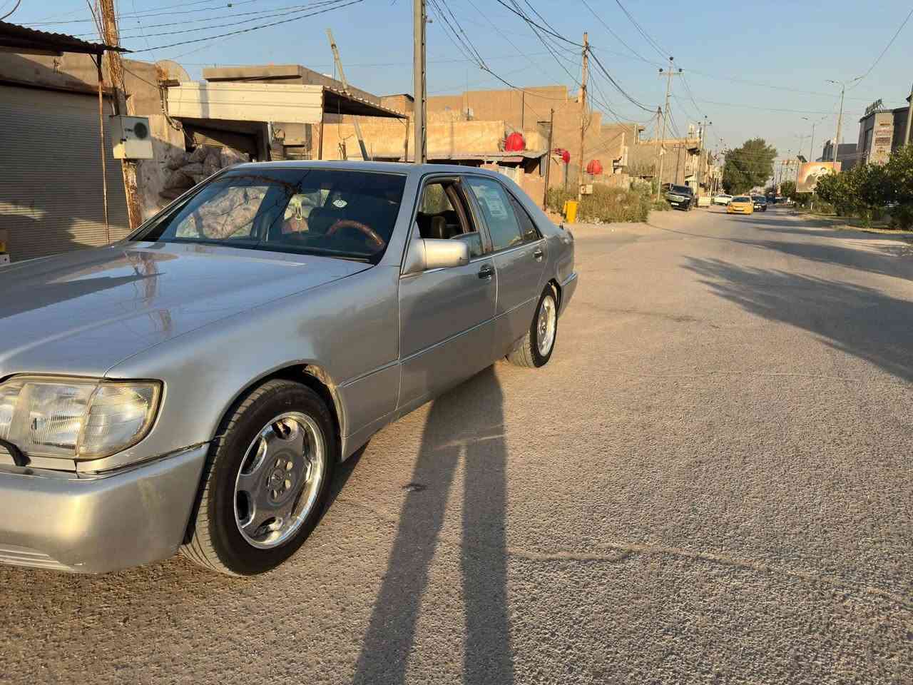 السلام عليكم مارسدس شبح  موديل 91 محرك كير تبريد كامله غرفه حلوه رقم بغداد  السعر 48 ورقه وبيه مجال بالمعقول عنوان حله مركز المدينه رقم تلفون ***********
