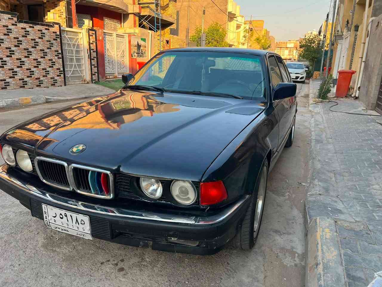 السلام عليكم بي أم مديل 93 انبار حجم 40 اصل مكفوله من الضربه والتبديل جاهزه من كلشي مكاني كوت اتصل ودلل السعر 48 بيه مجال اتصل ***********
