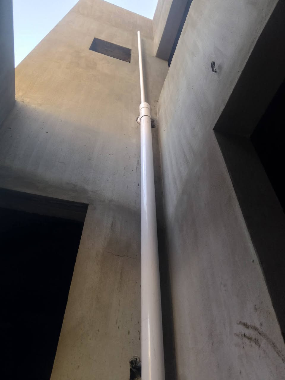 تاسيسات صحيات عامه ماء وكهرباء ومجاري شغل درجة اولى وشرط ربط الاناره والبلك سوجات البيت ال100متر طابق واحد ب600الف ماء وكهرباء ومجاري شغل درجة اولى لاتدفع ولا فلس شغل نضام بطاريه حديث  الاتصال ***********
