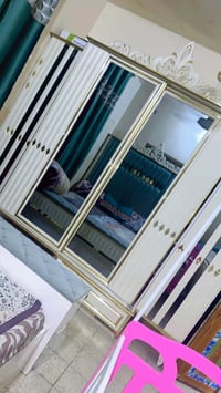 الغرفة نزلت من سعرهه ٢٥٠ صارت مليون وربع ماخذيه ٢٨ ورقه وبل معرض ٣٠ ور...