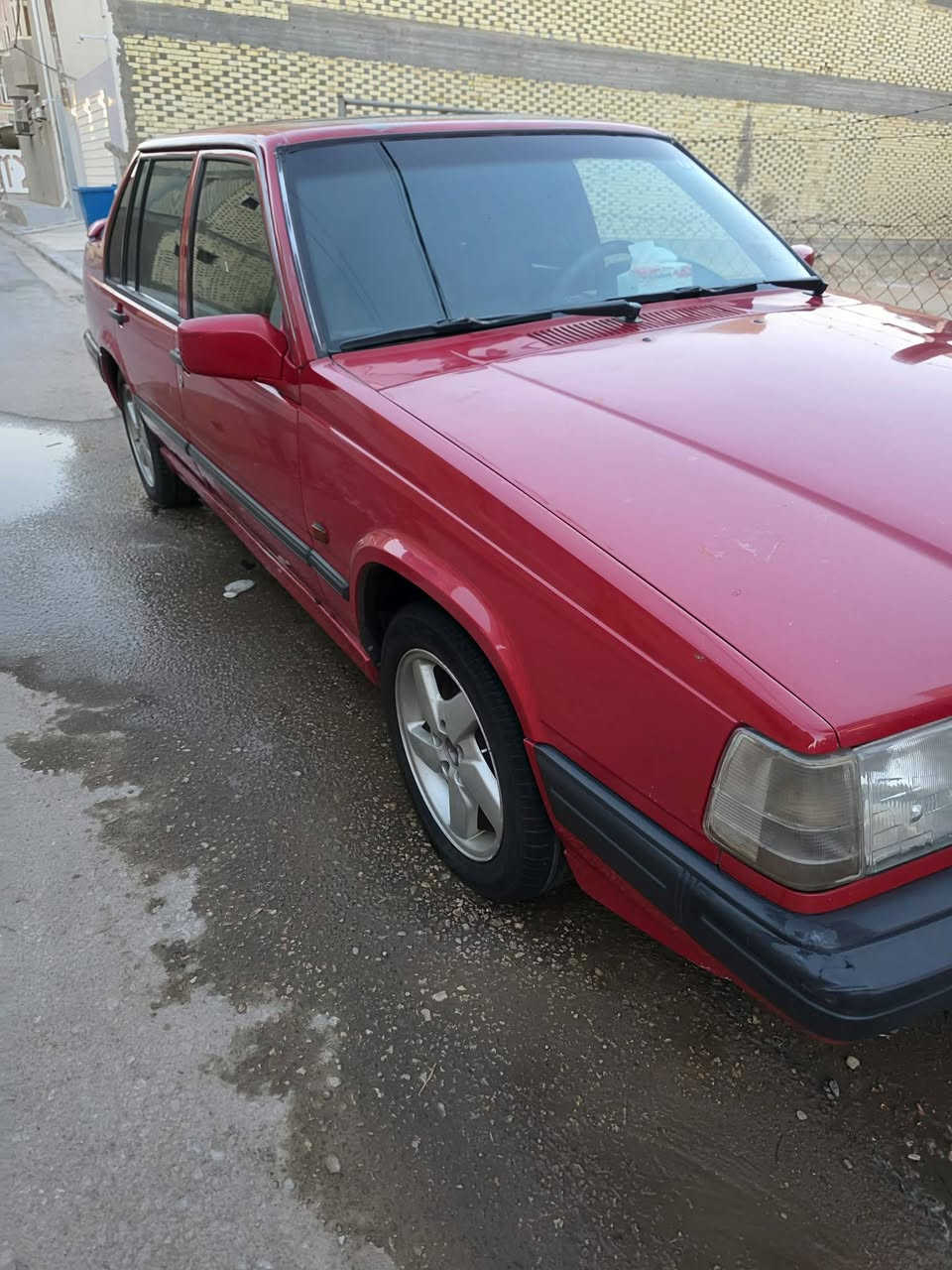 سلام عليكم  فالفو 940 
موديل ٩٢ سياره  بلادي بيه جراد قماره وجنطه كفاله من ضربه وصبغ بيه خياس دور جاملق خلفي سعر٦٥ وبيه مجال 
ستفسار. ***********
