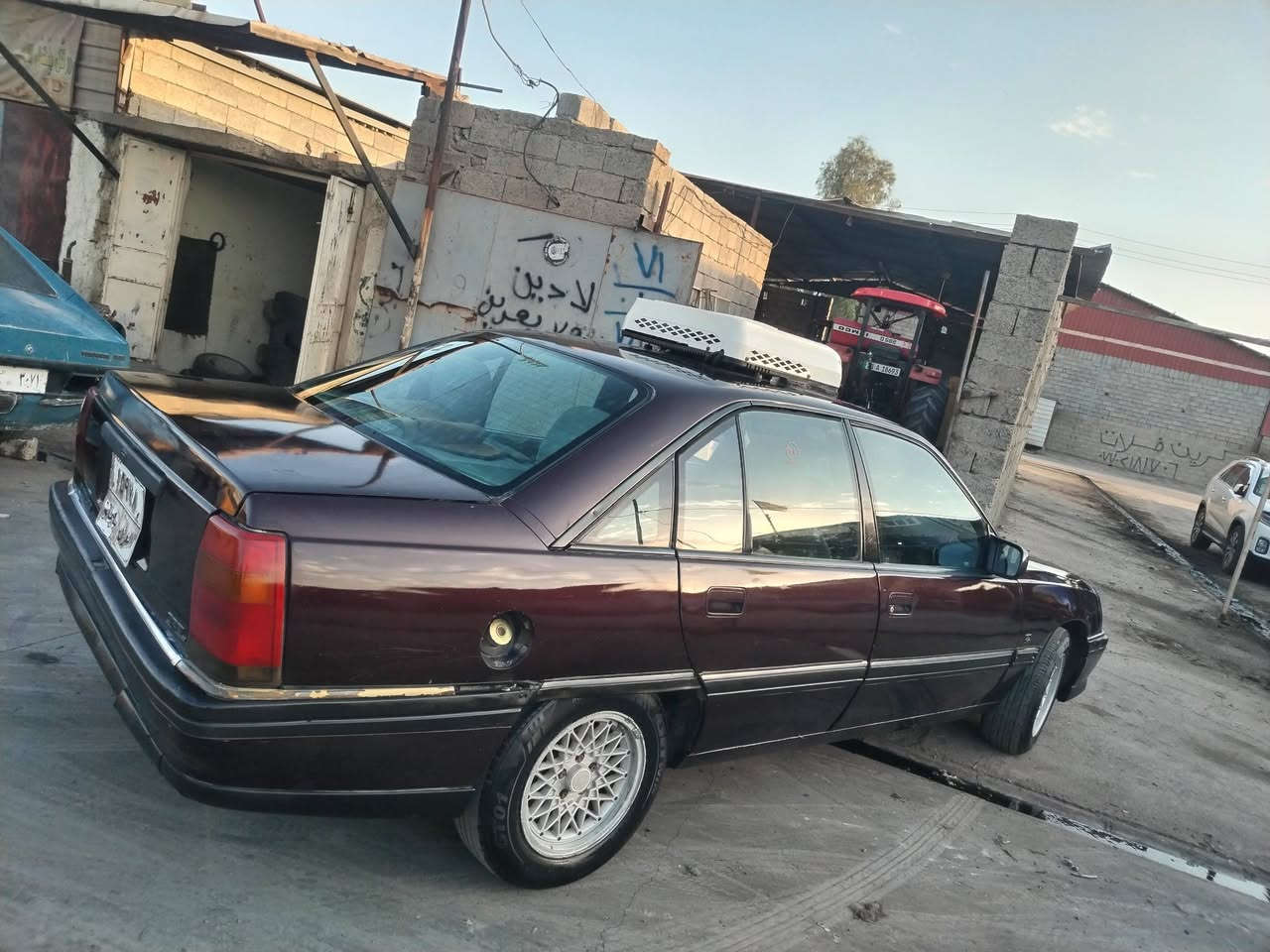 سلام عليكم سياره اوميكه موديل 92 محرك 20 سياره سبغ عام جماليه فقط بدون ضرر بدون خياص بدون معجون شرت كير محرك صدر اكسل تايرات كوله جديد رقم سليمانيه سنويه لحد 2026 بي كود بنزين سعر 34 شراي خابر *********** مكان كركوك داقوق
