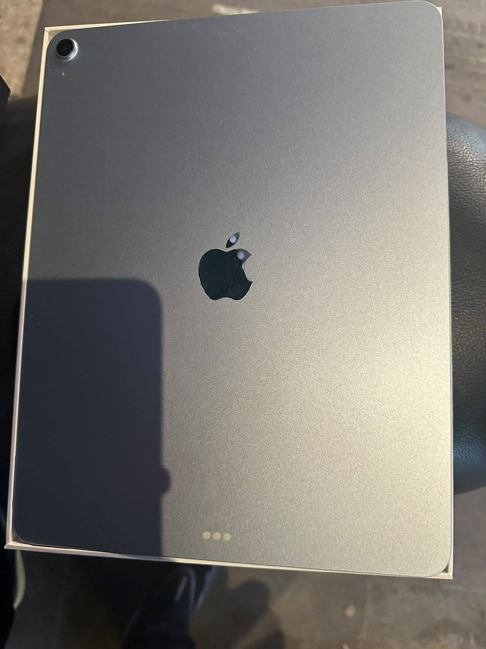 ipad M3  حجم 13
ايباد M3  حجم 13  بطاريته 97 لون مميز سلفر ذاكرته 128 نضافته 100٪
مع كامل ملحقاته الاصليه مكاني ناصريه توصيل موجود  سعره 900 قفل 
***********

