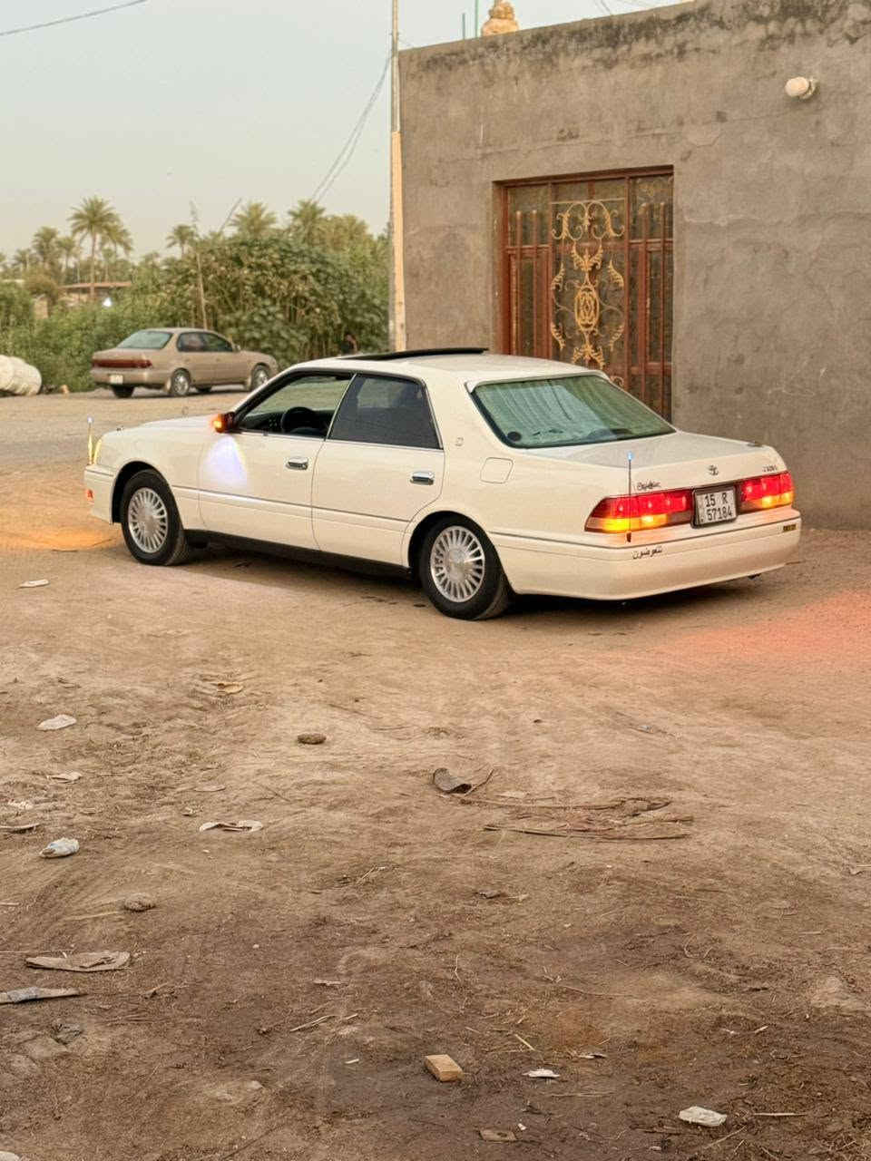 السلام عليكم راس ثور للبيع موديل 1995 سياره جديده بمعنئ الكلمه فول 1/1 فتحه غرفه الفين بل كارتون اربع كشنات كهربائيات تحويرت نجف فوك وجوه جديده رقم انبار انكليزي بسمي بجم كامل ابو عيون دليل خلفي دليل امامي مكينه وكير جدد 3000 فيشتين تبريد ثلج  تخم تاير جديد منضومه زنون عالي ناصي السعر 120 وبيها مجال الي ما يعجبه السعر يدعينه بل رزق المكان نجف ***********

