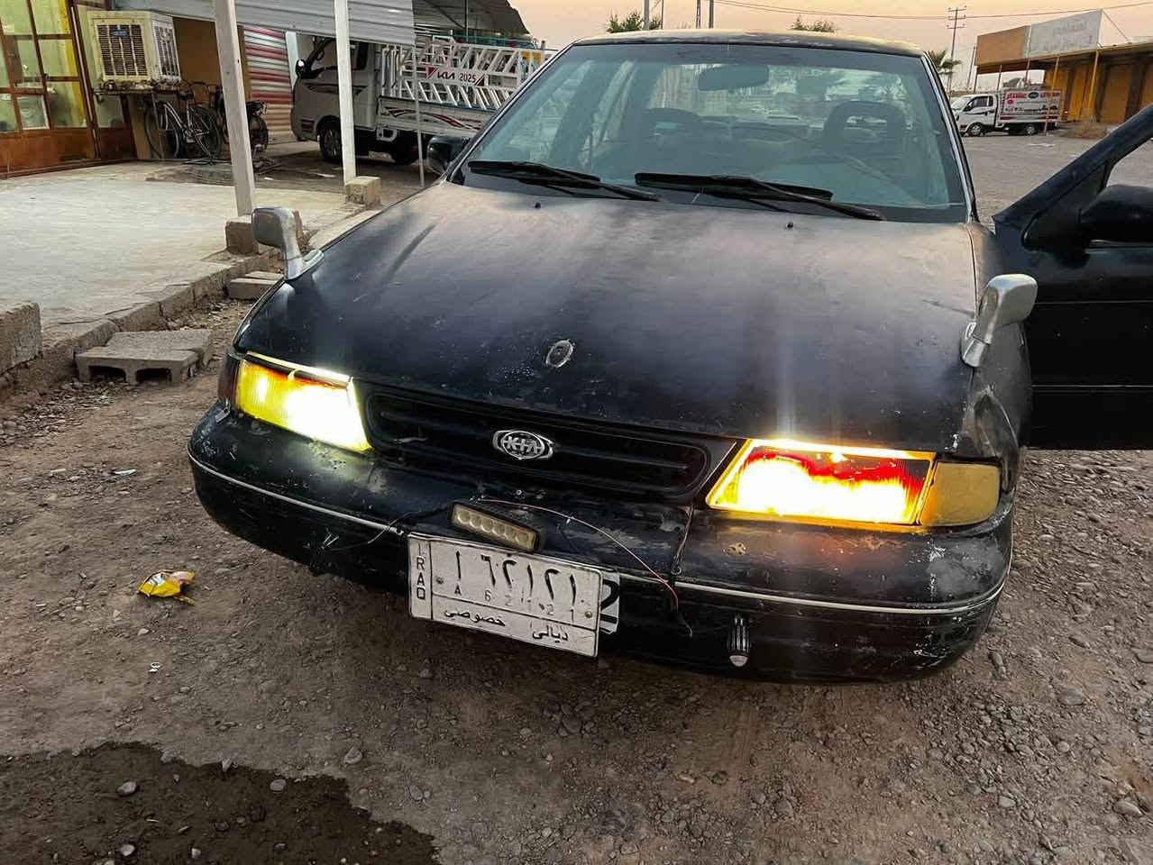 السلام عليكم سيفيا موديل 93 محركه قوي  تايرات جديده  سنويه ل 29 تحويل ثاني يوم السعر 22 بيها مجال  العنوان ديالى كنعان  
الرقم ***********

