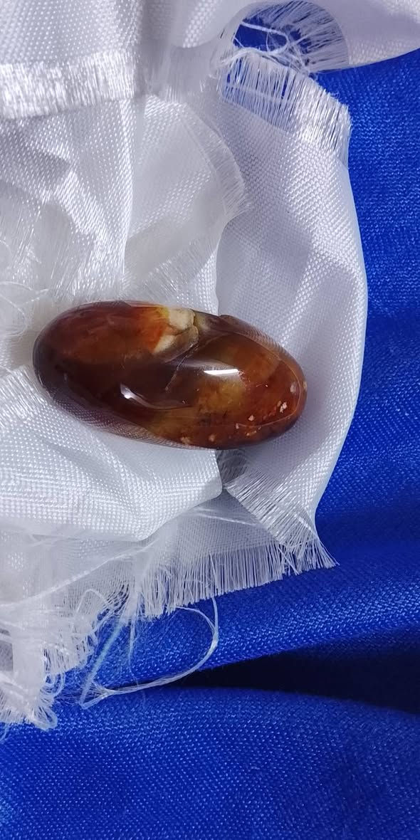 حجر • للبيع