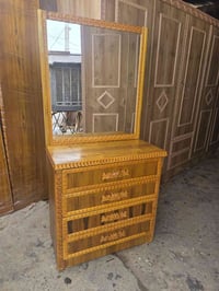 ميز تواليت • جديد • توصيل