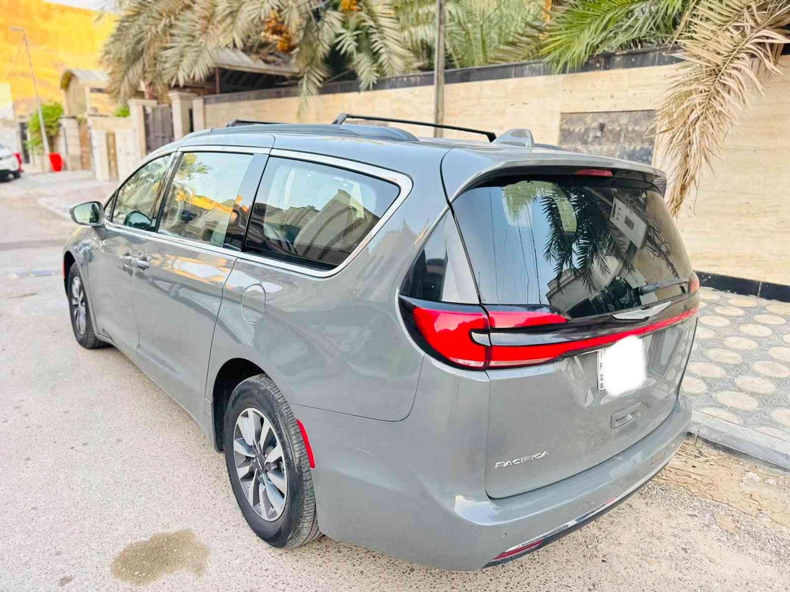 السعر 166$
للبيع كلايسلر باسفيكا  2022 اصل ألون اسمنتي مميز  حادثها طخطخات
بانزين ……. بانزين 
وبيه منضومه غاز اصليه وبيه ضمان حجمه80 

السعر 166$
هاتف ***********

موصفات السياره فول ١/١ ماعدى الفتحه 

حساسات امامي خلفي
ردارات 
كير ماوس 
كشنات كهرباء 
باب خلفي كهرباء 
تشغيل عن بعد 
هيترات بل مري 
وبعد هوايي موصفات بيه 

رقم بغداد تحويل ثاني يوم 
ماشيه 60 ميل  
مكان السياره بغداد
