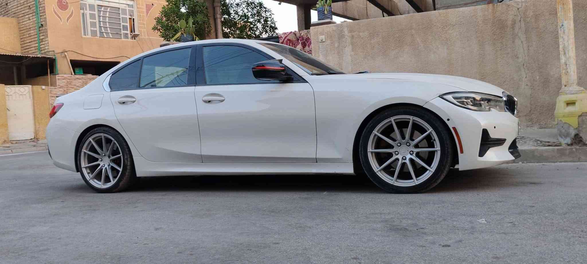 ‎اﻟﺴﻼم ﻋﻠﻴﻜﻢ
ﺳﻴﺎره ﻟﺒﻴﻊ 
 bmw 2021.330i
 ﻣﺤﺮك 2000 ﺗﻮﻳﻦ ﺗﻴﺮﺑﻮ 
ﻣﺎﺷﻴﻪ43اﻟﻒ
 رﻗﻢ ﺑﻐﺪاد ﻣﻤﻴﺰ
 ﺣﺎدث ﺑ�‎

نص مكتوب في الصور:
- 2:46 bid.cars العربية الإنجليزية ... تم 4 / 10 1:1 Sales History Similar scraped offers 6
- 2:46 bid.cars العربية الإنجليزية تم 2 / 10 1:1
- 2:47 bid.cars تم الإنجليزية العربية 1 / 10
- 2:46 bid.cars تم العربية الإنجليزية 3 / 10 1:1 6