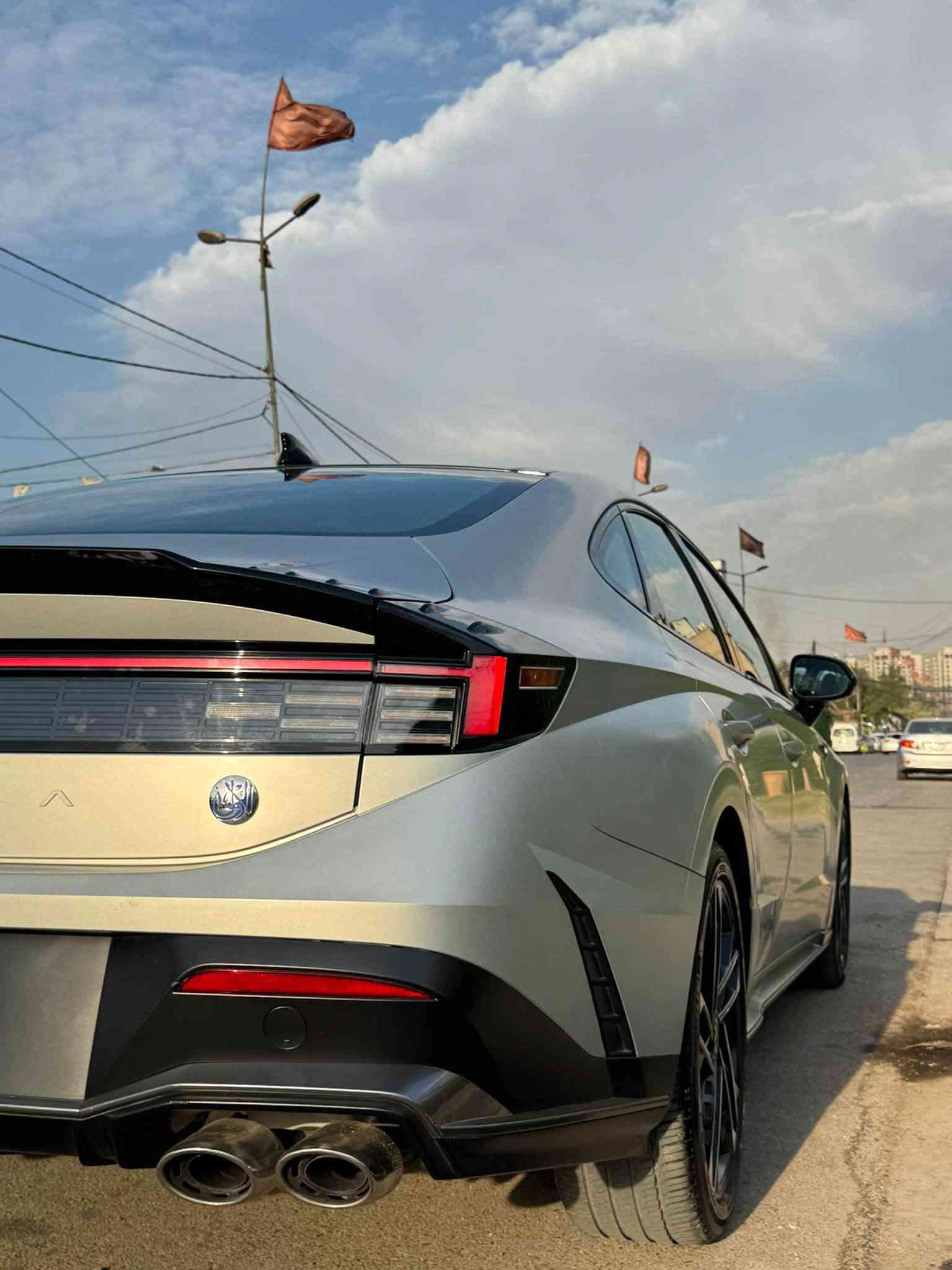 2025 HYUNDAI SONATA N LINE بيع او مراوس 
سوناتا ان لاين 2025
فئة N-line 🚀 
موديل : 2025 🩶
اللون  :  رصاصي طافي بلادي
المحرك : 2500 توربو 🚀
رقم :بغداد 
ماشيه 13 الف M
السيارة دخول جديد وبسمي تحويل ثاني يوم
الحادث  :  صبغ حافة البنيد فقط بدون لغد او شاصي
الموصفات N Line 💣🔥
1/1
كشن خزن
كشن حضن
بصمة ابواب لمس. +تشغيل عن بعد
‏‎بانوراما
‏‎كشنات كهرباء  كنتارا + جلد
‎تدفئة بالستيرن
‏‎لايتات 2 عدسات زنون عالي ناصي
‎رادرات جوانب  +خلفي و امامي + توقف تلقائي
‏‎انارة داخلية متغيرة
‏‎سستم صوت BOSE الصوت 12سماعه ودمام 
‏‎هاندبريك بصمة + اوتو هولد للتوقف في الازدحام
‏‎شاحن وايرليس
‏‎منافذ USB امامي خلفي
‏‎تبريد قطعتين + تبريد شاشه متصلة 
شاشه متصلة + كامره دوارة
‏‎صندوق الكتروني يفتح عند الاقتراب
 دبل اكزوز محرك2500 تيربو✈️
‏‎ بكلايتات امامي خلفي لد  
‏‎شفتات بل ستيرن 
‏‎نضام الترحيب عند الاقتراب داخل وخارج السيارة
‎ويل سبورت 19 N 
‏‎نضام تحديد المسار للسياقة بين الخطوط
‏‎مستشعرات بل باب من تفتح الباب تتوقف السياره
‏‎نضام normal +sport +sport plus +custom 
5 وضعيات صوت المكينة 
بانوراما طكتين
‏‎تبريد مركزي +تبريد لمس
السعر المطلوب 236 وبيه مجال
مكان السيارة بغداد السيدية
اي تفاصيل اكثر اتصال ***********
