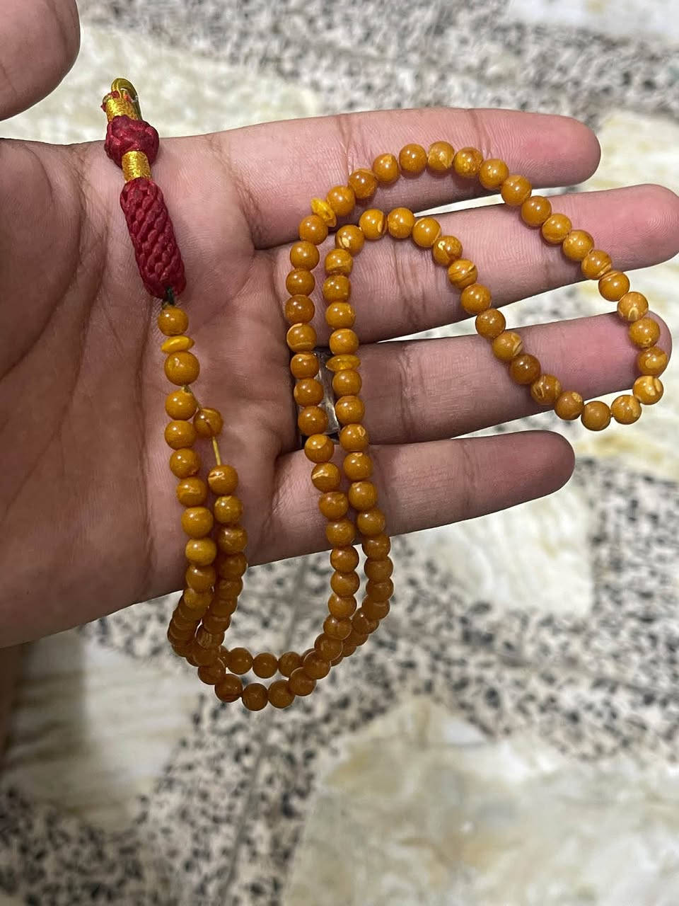 سلام عليكم للبيع كهرب الماني اصلي ناعمه ١٠١ ماعرف وزنه المانيه صحيحه بيه تشجير سعرها ونهايتها ١٠٠ الف بغداد مدينه صدر ***********
