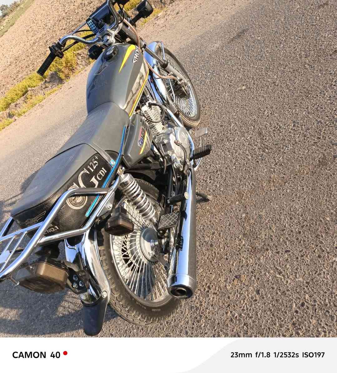 تايكر للبيع موديل 25 طالعه بل 26 دراجه شلعه و معدل خير من الله سعره 680 وبيه مجال للطيبين للتواصل ***********

