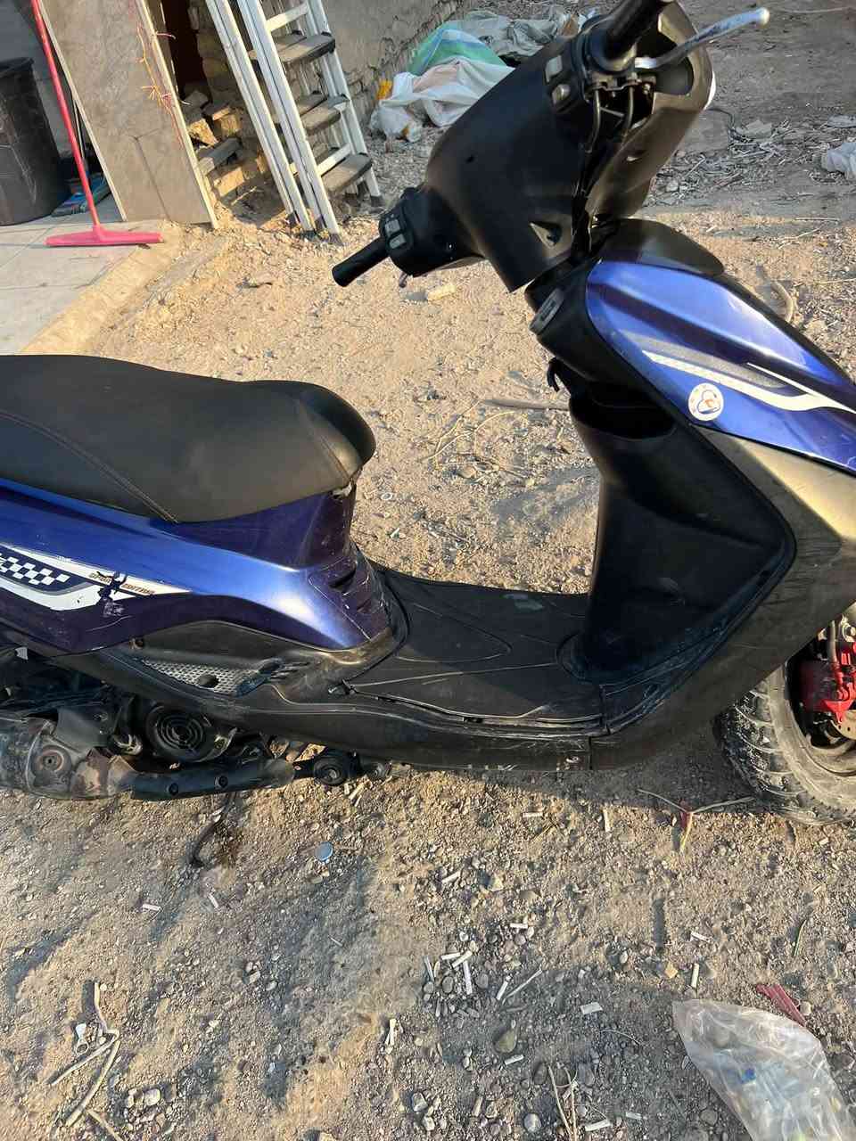 بغبغا جديده البيع الدراجه تخبل اريد ابيعها اعتازيت رايدها ١١٥٠وبيها مجال  رقمي ***********
