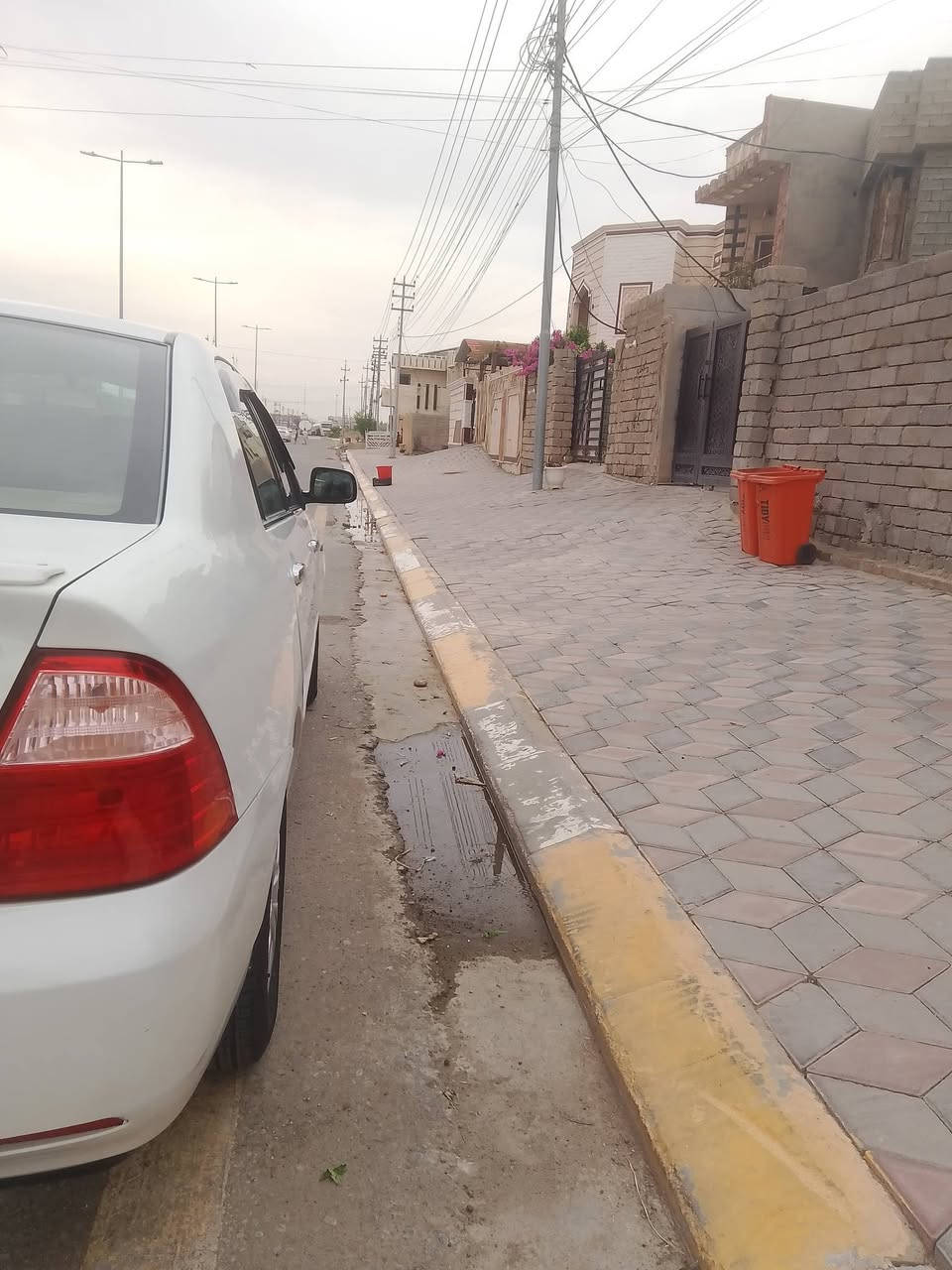 سلام عليكم 
كورلا بيكاتشو 
موديل 2007
تبريد ثلج 
محرك 1800
السياره جاهزه مال جناي
اي استفسار اتصل ع***********
سونار مرفق
