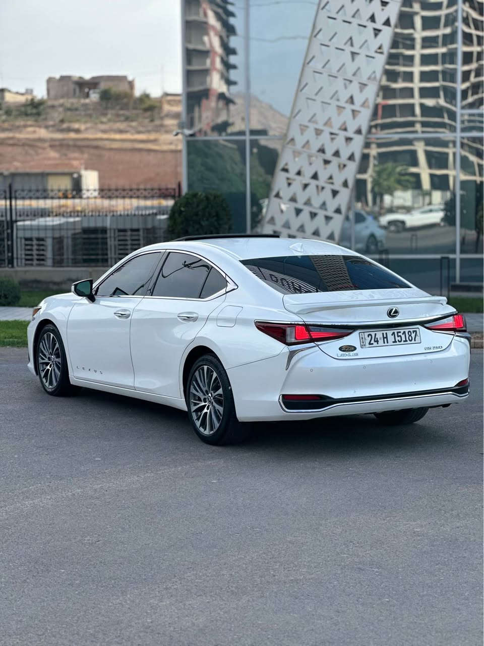 لكزس ES250 • ٢٠٢١ • دهوك