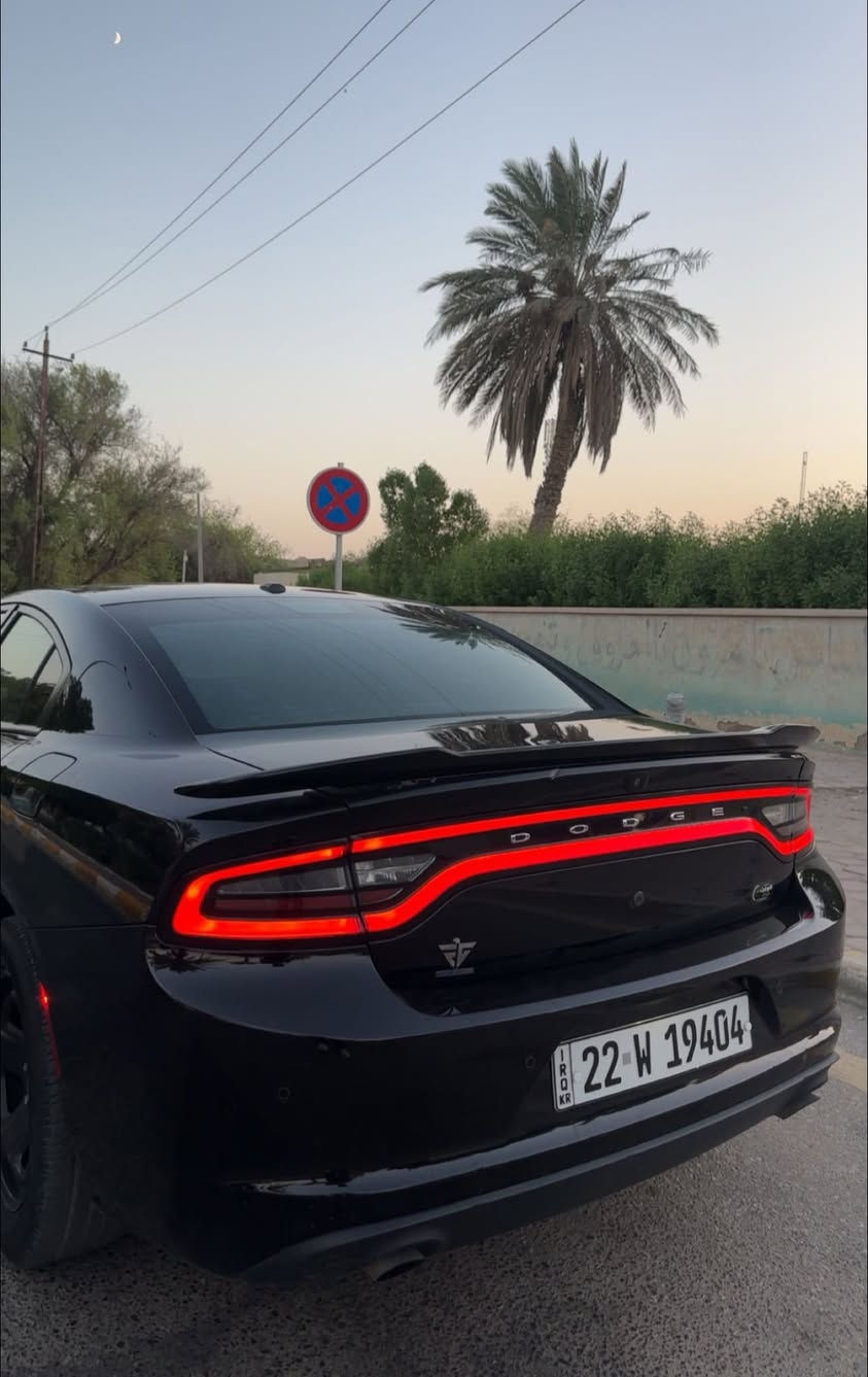 السلام عليكم
دوج جارجر 2023 اصل فدراليه رقم اربيل V8
السياره تو ويل بدون ايرباك ماشيه 18 الف شبه زيرو
 تخم تاير جديد حداديه جديده حادثها تبديل باب وجاملغ 
بجم كبس وبيها كلير من امريكا 
بدون حادث بدون معجون فقط كلير قطعتين صور الحادث مرفقه السياره كلش حلوه واحلى من الصور سعرها مناسب عنواني ميسان مركز المدينه للاستفسار ***********

