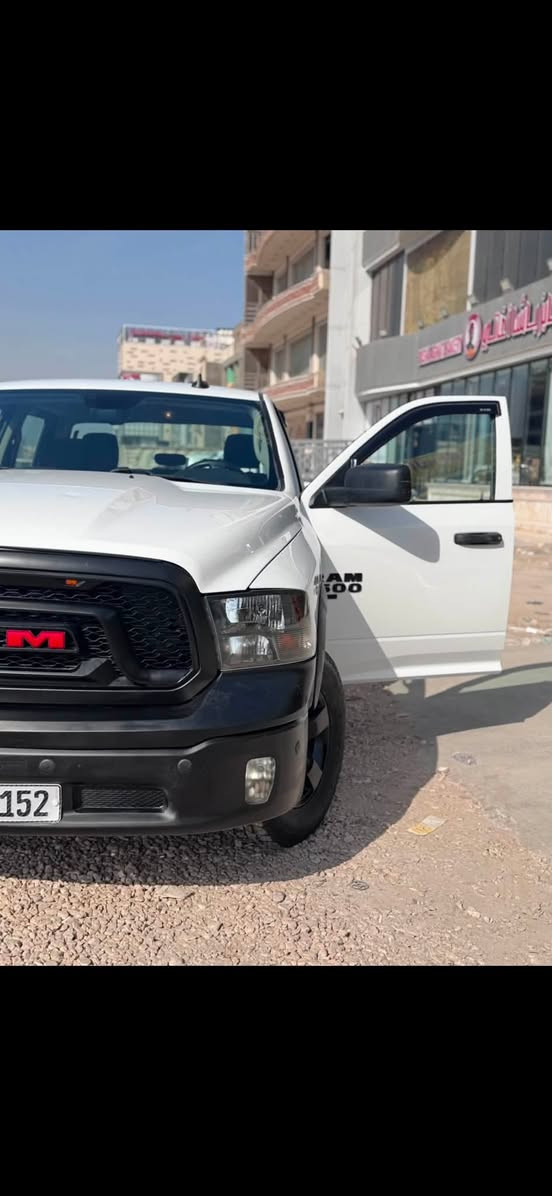 بيع او مراوس 
رام 2022 كلاسك 
6 سلندر باب طويل بدي قصير 

***********
