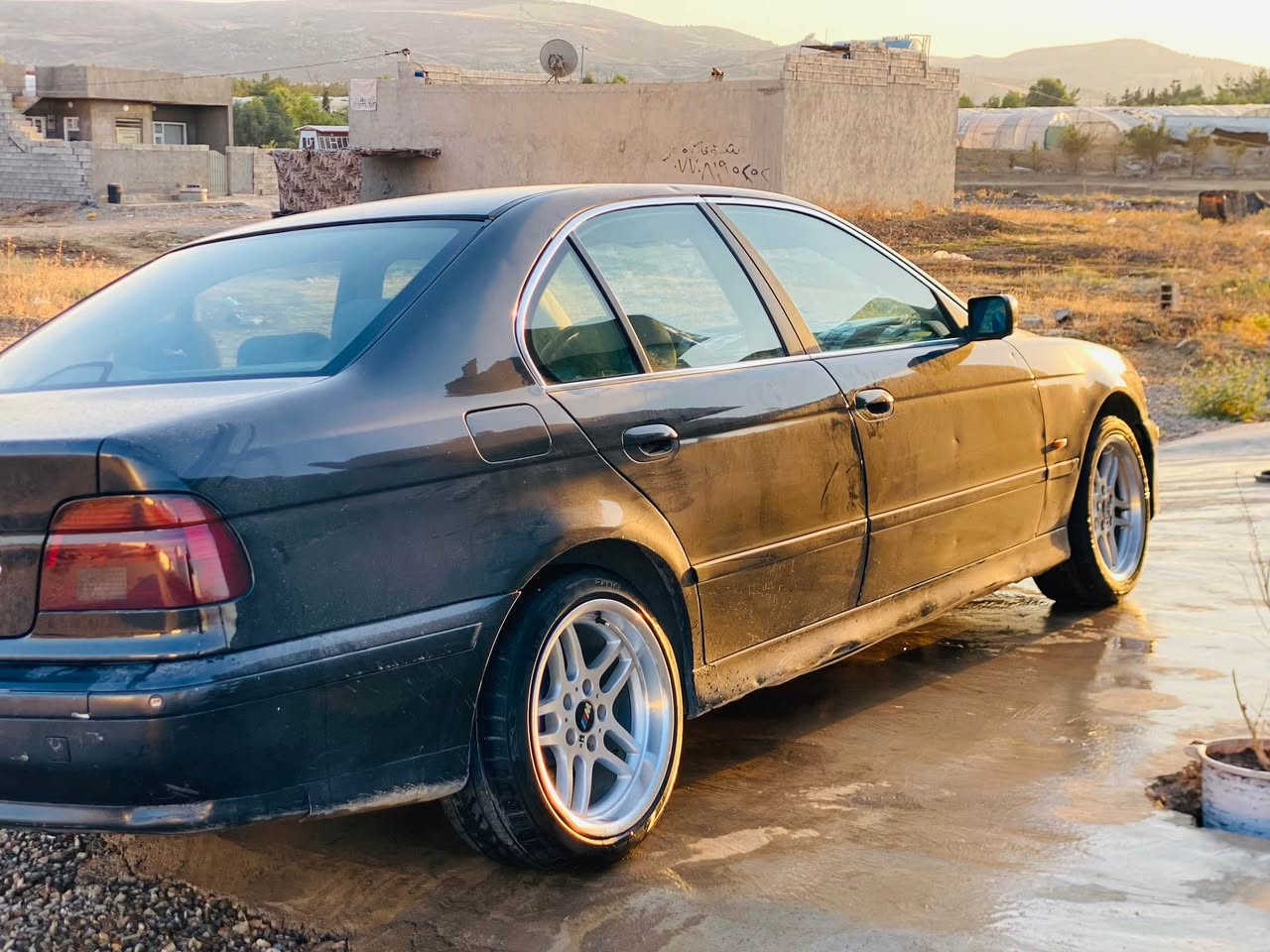 بي ام دبليو E39 • ٢٠٠١ • شاشة آيباد