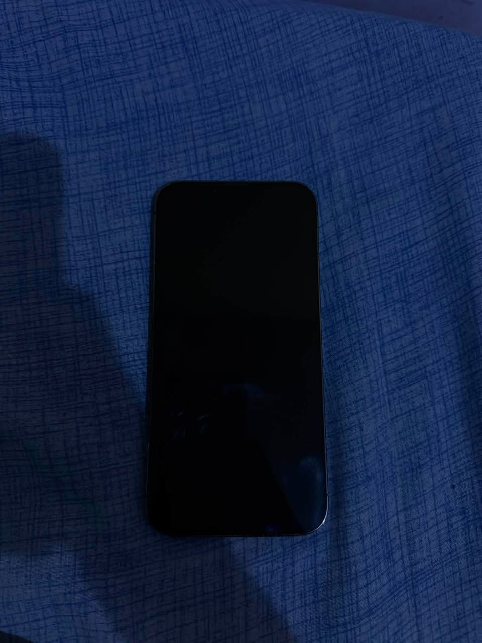 السلام عليكم
13 pro max للبيع

ذاكرة ٢٥٦ بطارية ٧٧ مَمفتوح بي نقطة بالشاشه مثل ما واضح بالصور فيس ايدي شغال الجهاز نظيف عدا النقطة البي سعره ٤٠٠ بي مجال مكاني كوت مركز المدينة 

اتصال او واتس ***********
