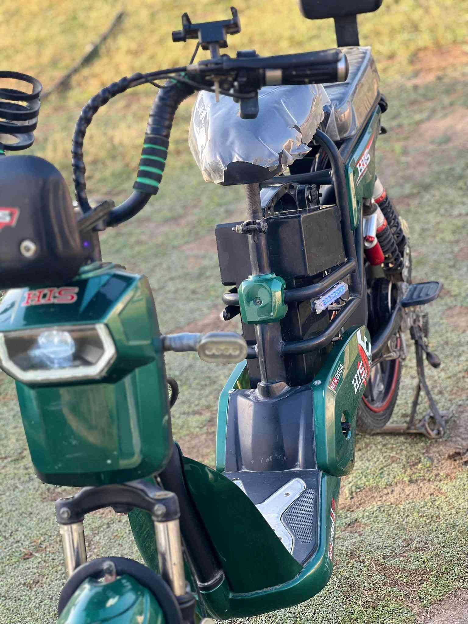 باسكل شحن 2024 اربع بطاريات 🪫 شركتHIS نضيف مرتب يمشي 13 كيلو    السعر325وبي مجال حك الجيه ❤️*********** بي واتساب
