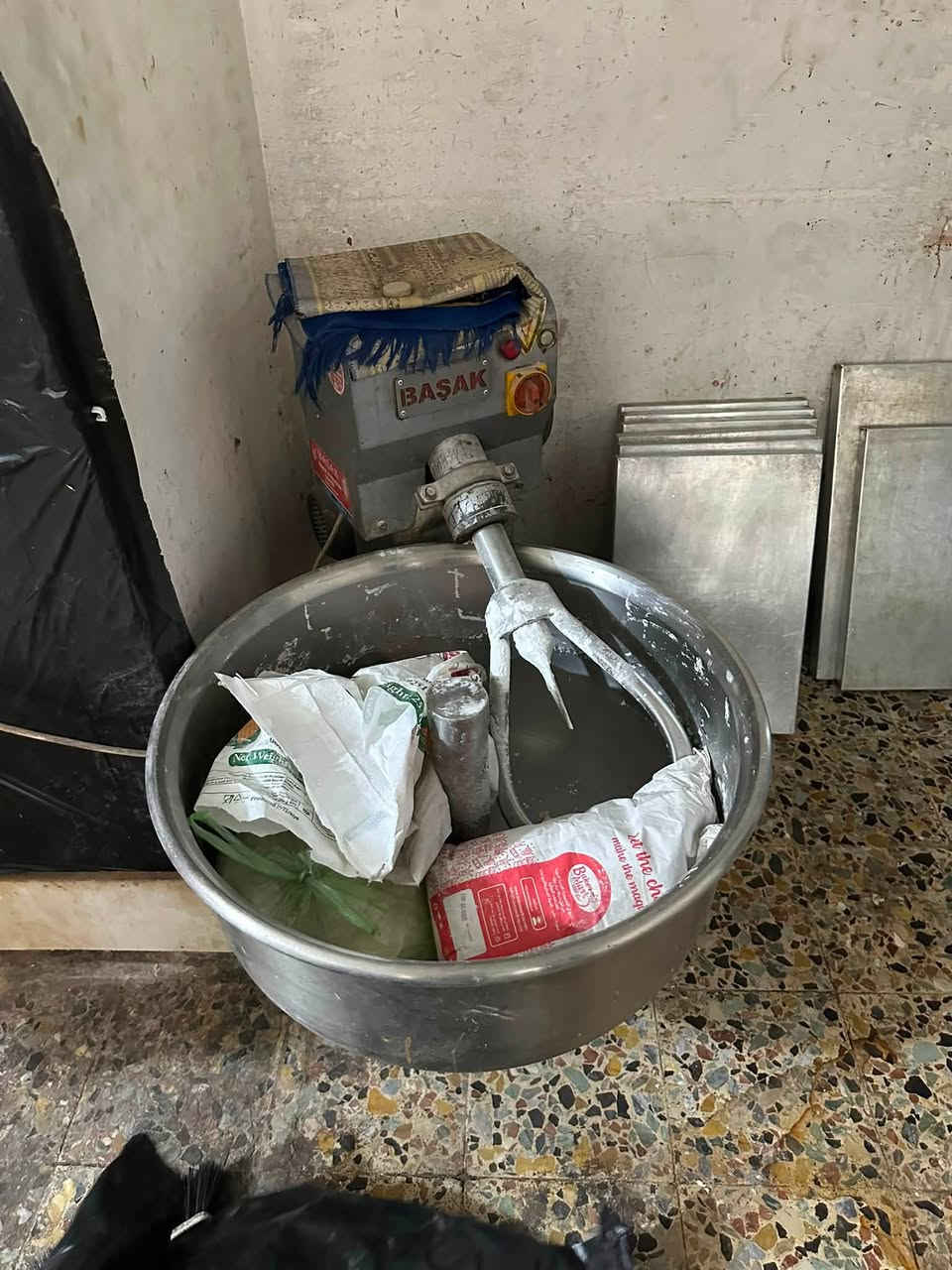 السلام عليكم
عجانه للبيع 
Basak
الاتصال على ***********
