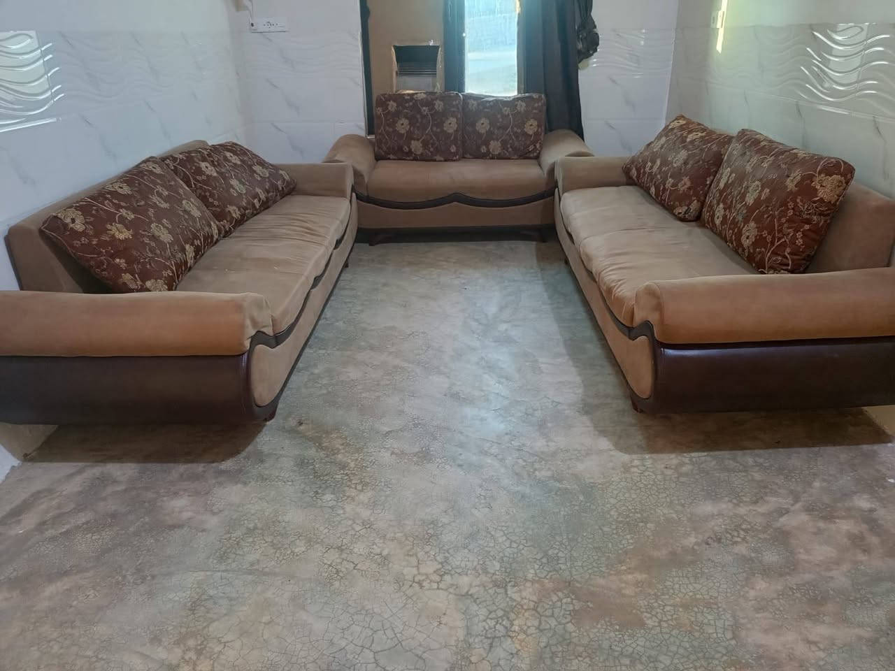 قنفات للبيع الاستفسار الاتصال ***********
