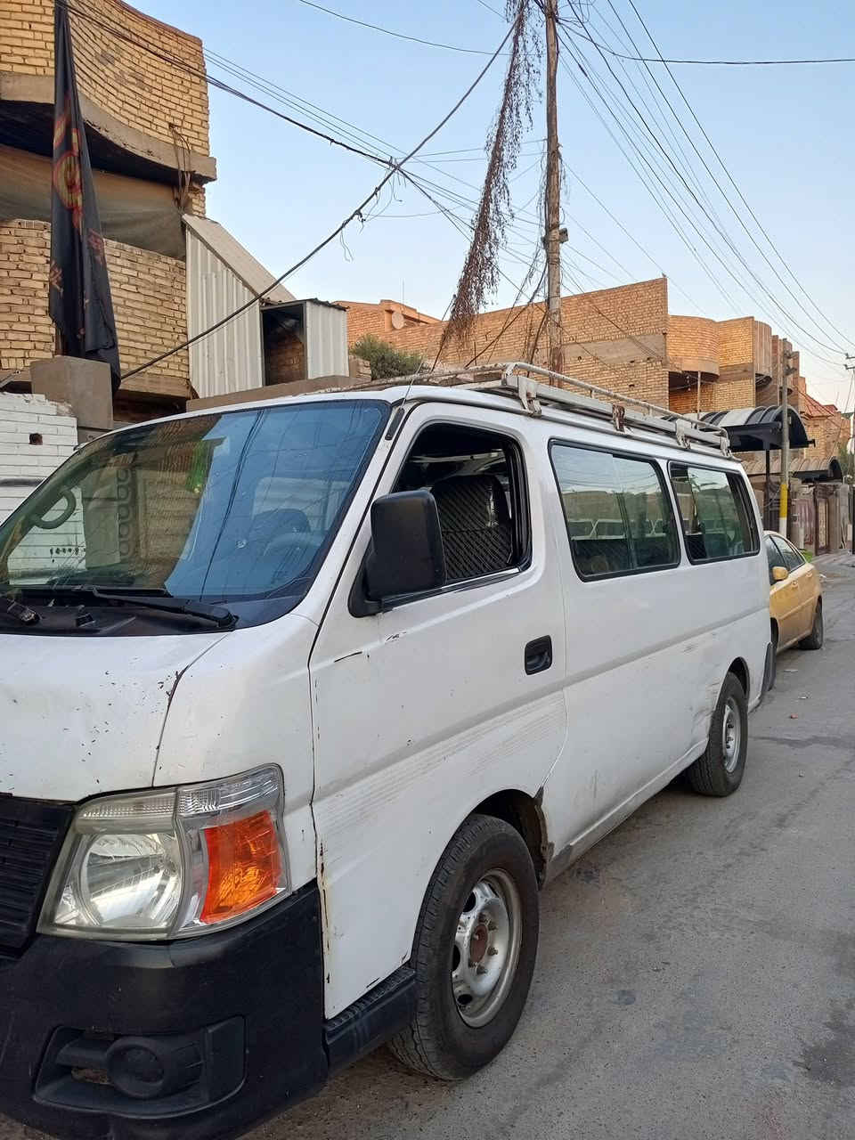 كيه نيسان 2008 رقم دهوك  الموقع بغداد 110$ وبيعه مجال ***********
