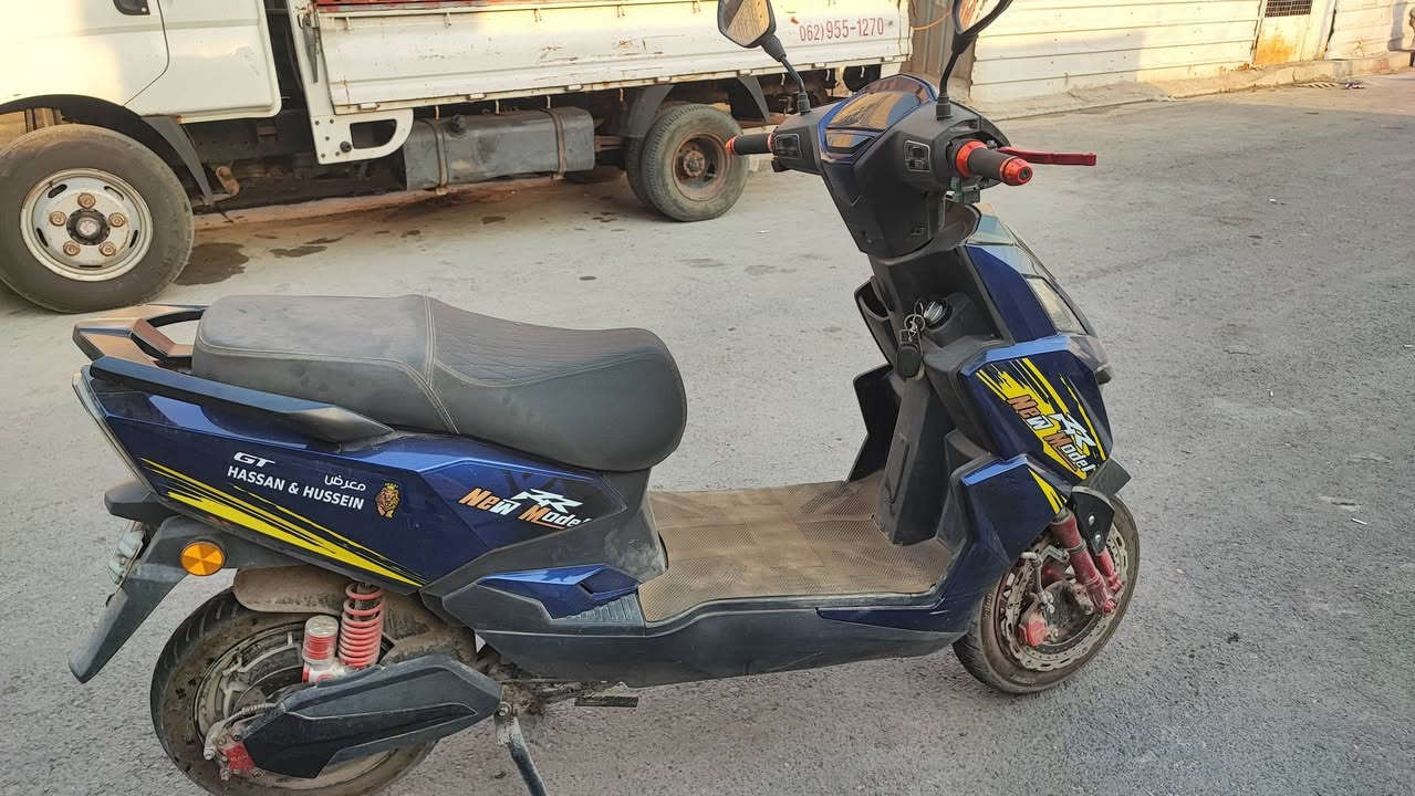 سلام عليكم سكنز للبيع بعده بتراب شركه اخت جديده ستخدام بسيط نضافته 100
