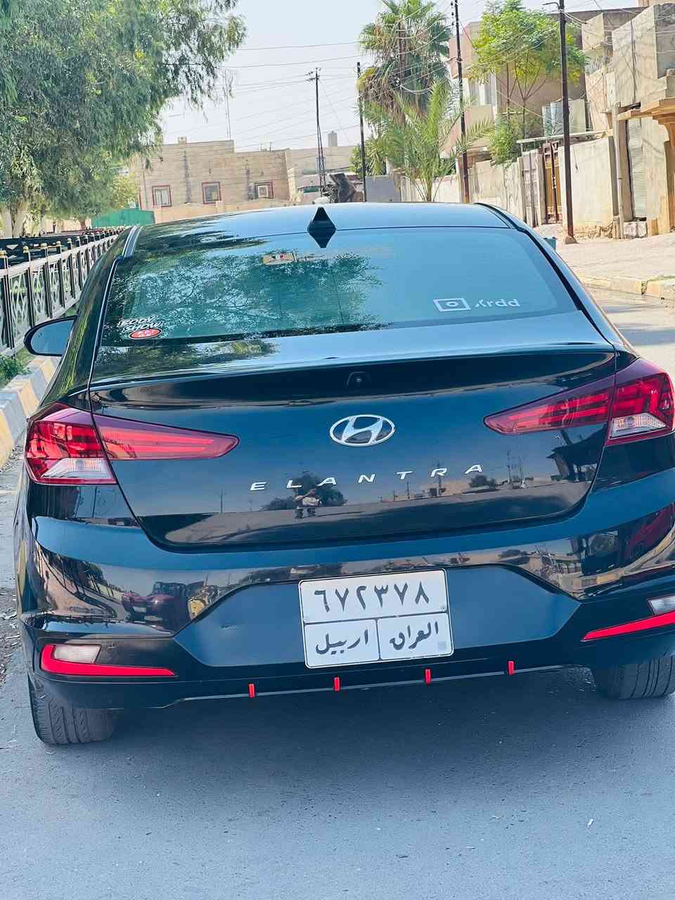 اللنترا موديل 2019للبيع او مراوس حسب القناعة 
گير Atگير ومحرك شرط 
تبريد ثلج
طخم جديد 
لايت زينول ابيض 
كشانة جلد مغلفات 
سيارة جاهزة من كلشي 
سنوية صار شهر منتهية 
سونارها موجود ويا الصور بيها ربع البوند بدون داخل 
وبيها صبغ شويا بالدوسة من جهة باب السايق فقط ماشرات بالسونار 
السيارة ماشية 150
السعر 118$وبيها مجال 
مكان السيارة ناحية حمام العليل 
***********
